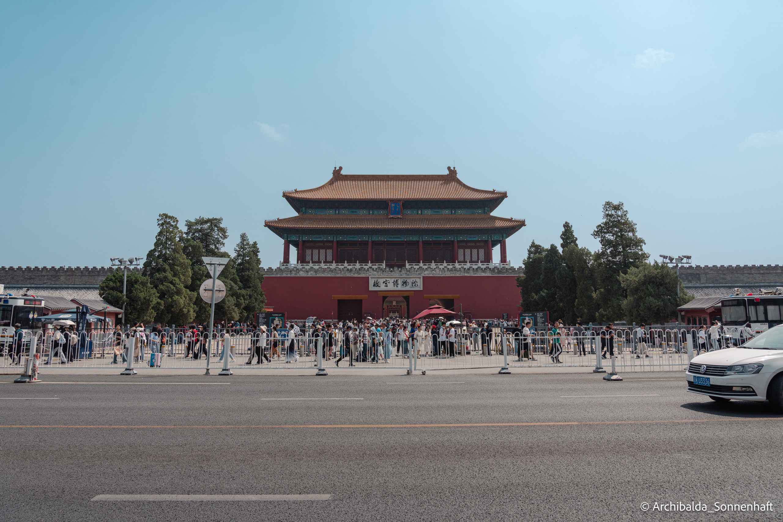 北京（Beijing), 2023.05.02. Photographer in Guangzhou, China. Archibald Sonnenhaft