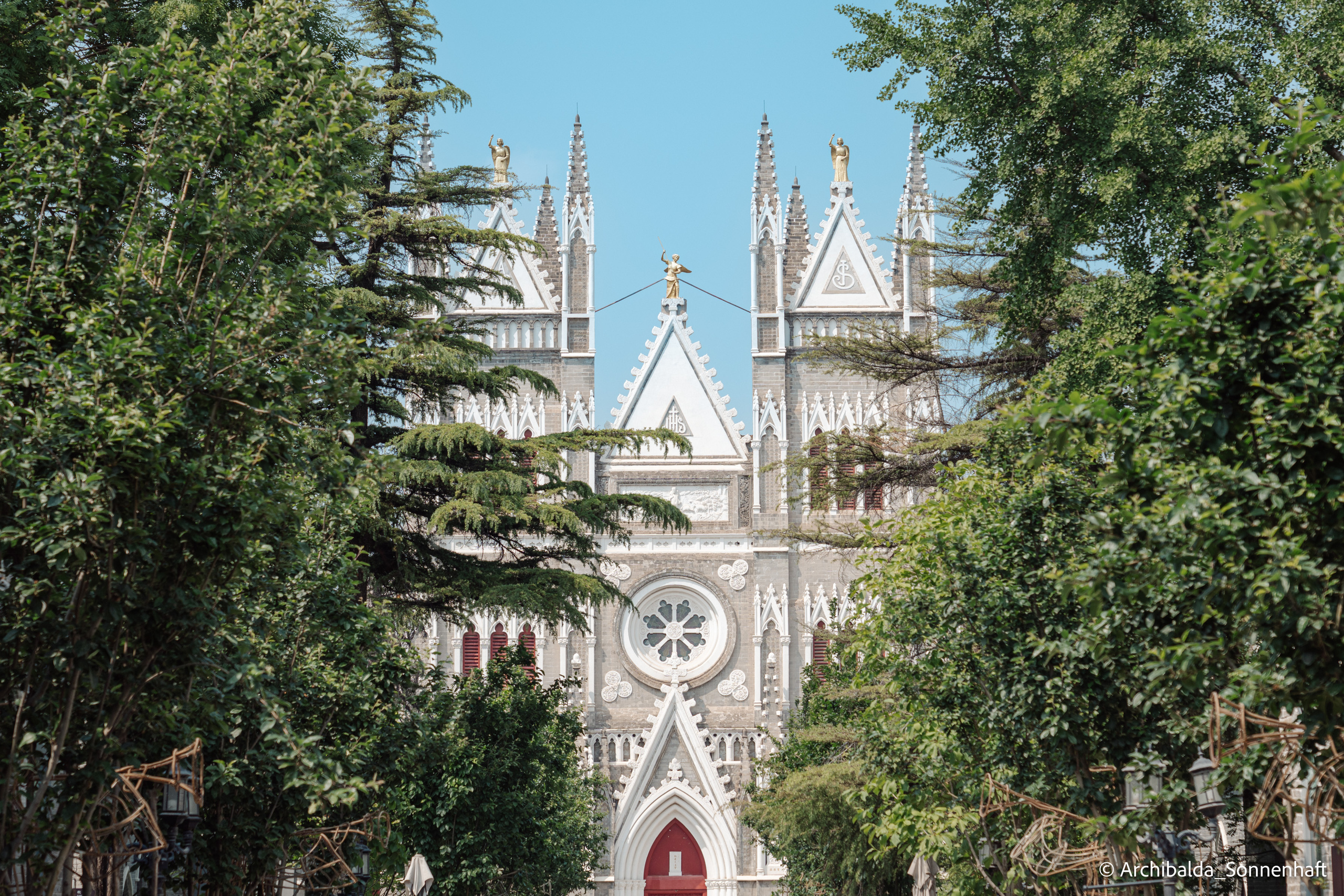 北京（Beijing), 2023.05.02. Photographer in Guangzhou, China. Archibald Sonnenhaft