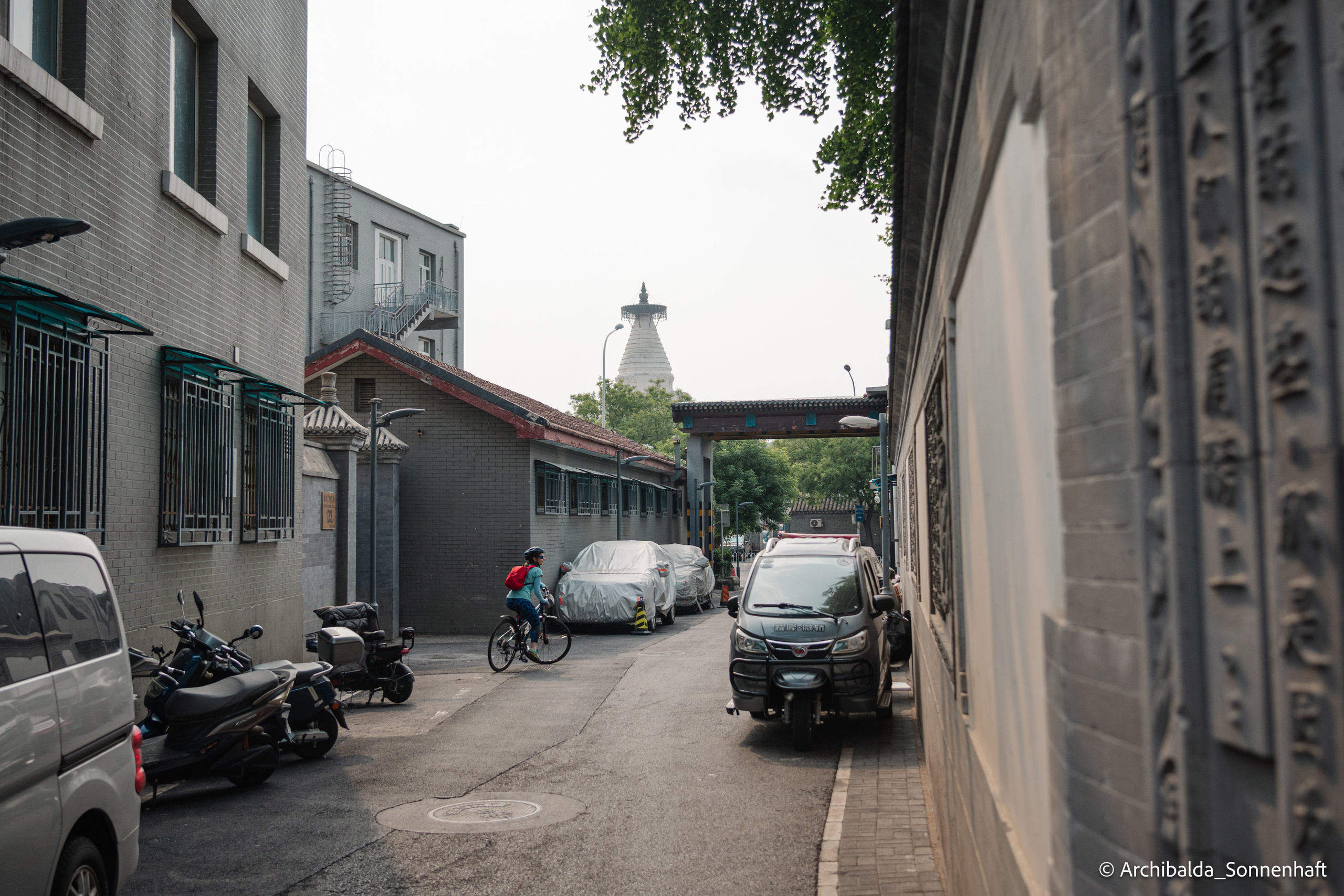 Tianjin-Beijin. Photographer in Guangzhou, China. Archibald Sonnenhaft