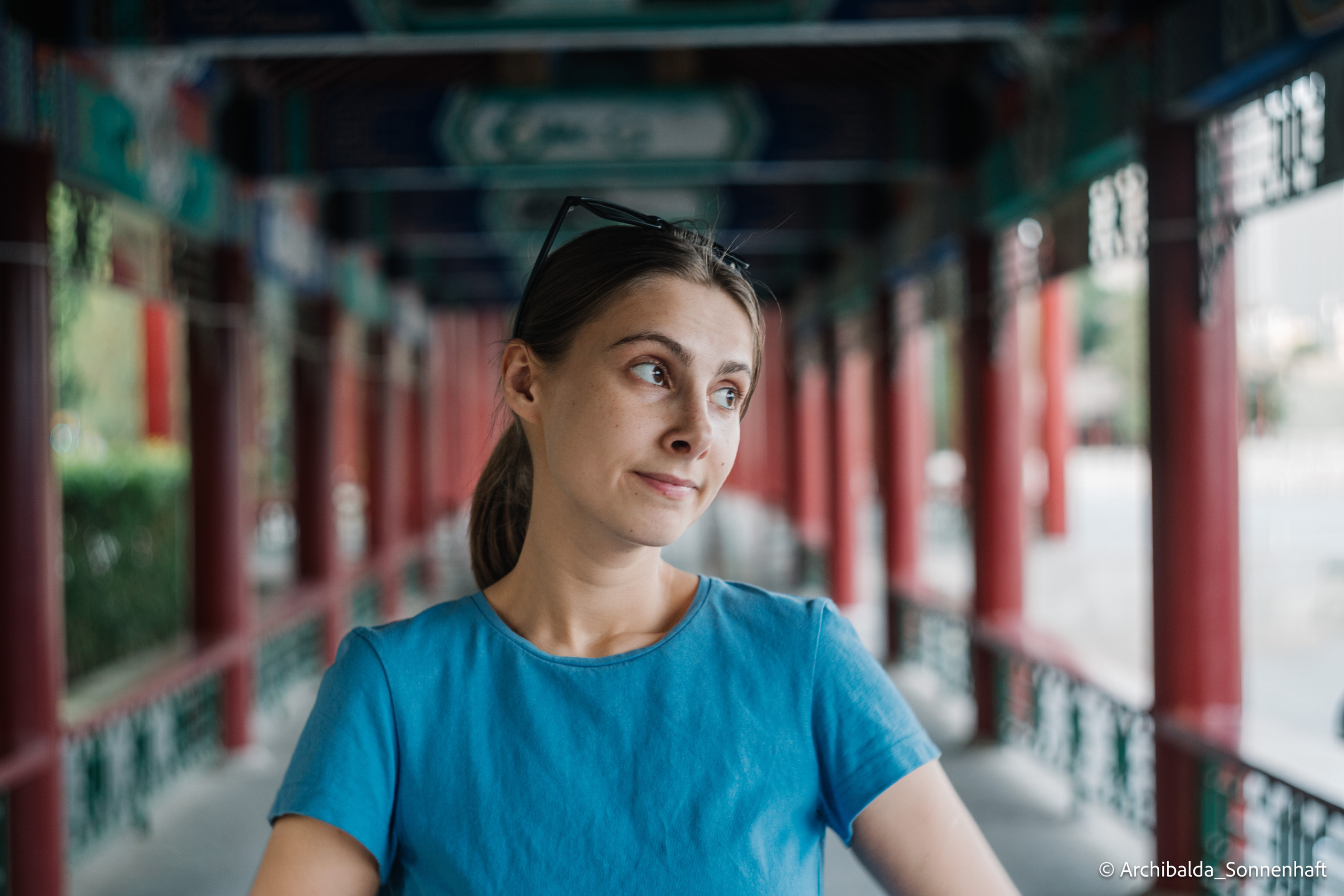 Walk of the First day of Summer. Photographer in Guangzhou, China. Archibald Sonnenhaft