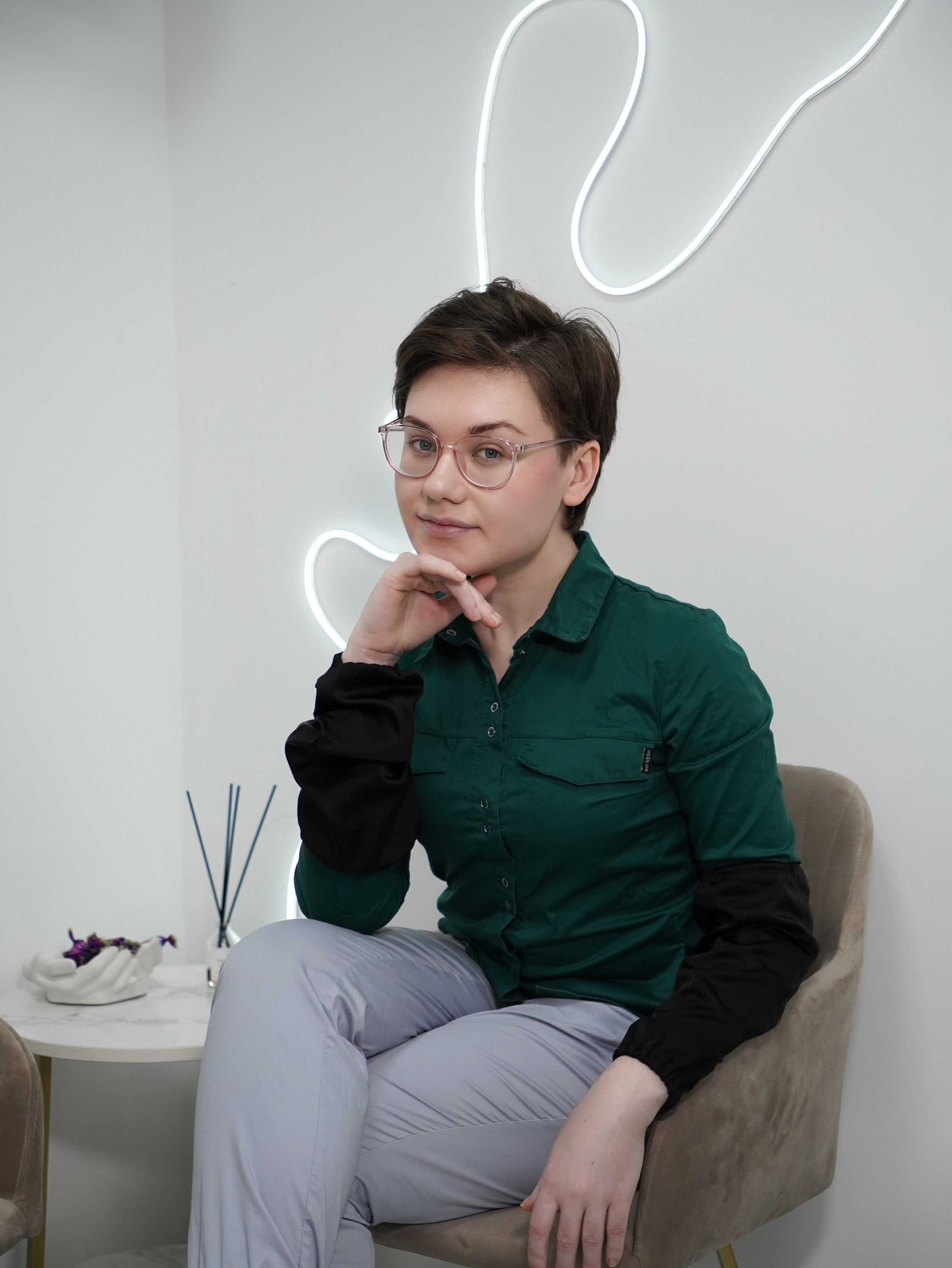 Мастер электроэпиляции Валентина. Фотограф и видеограф в Санкт-Петербурге Хромцова Людмила