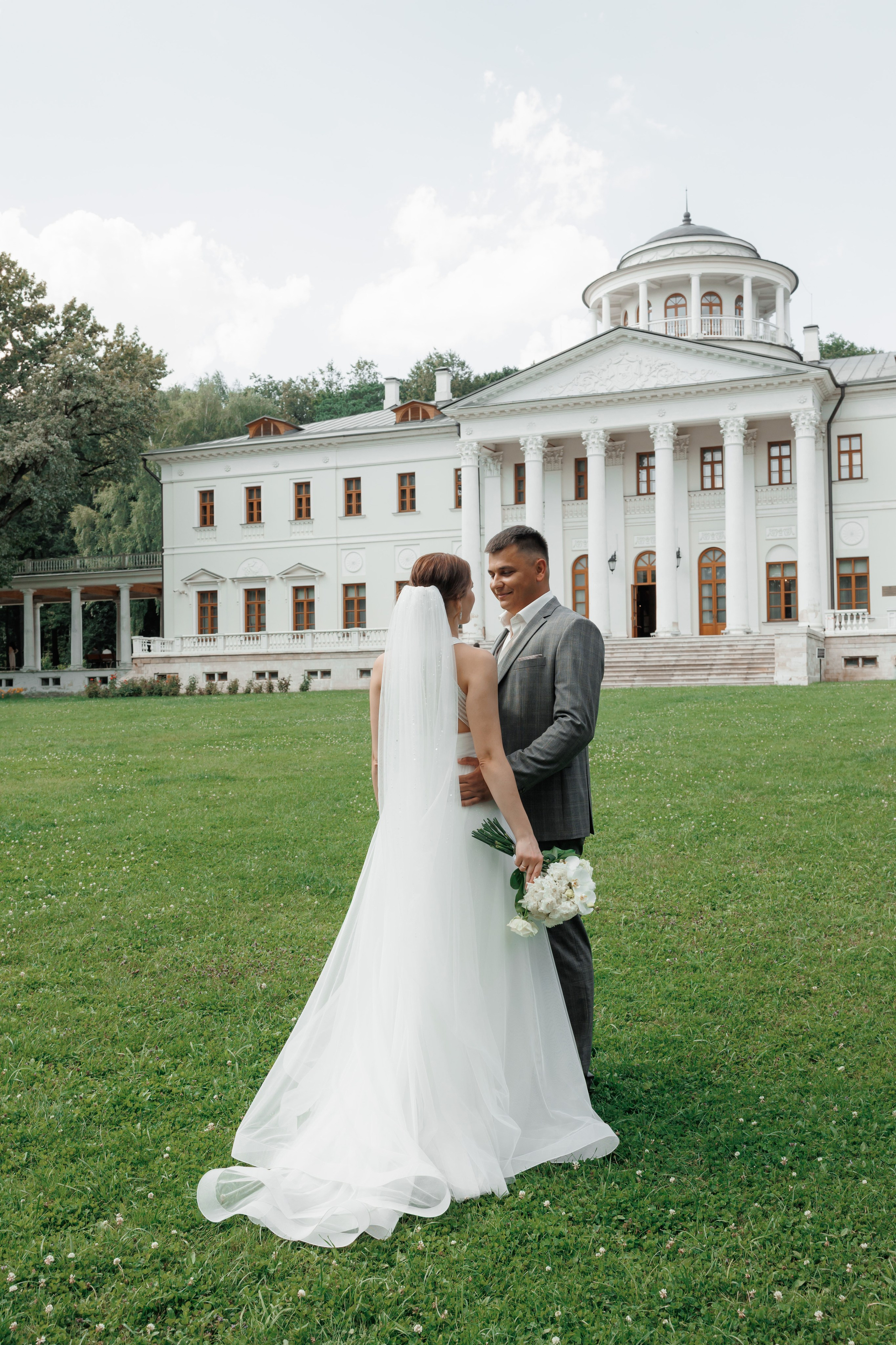 ЗАГС Бутово и Остафьево. Свадебный и репортажный фотограф (Москва, Королев и другие)