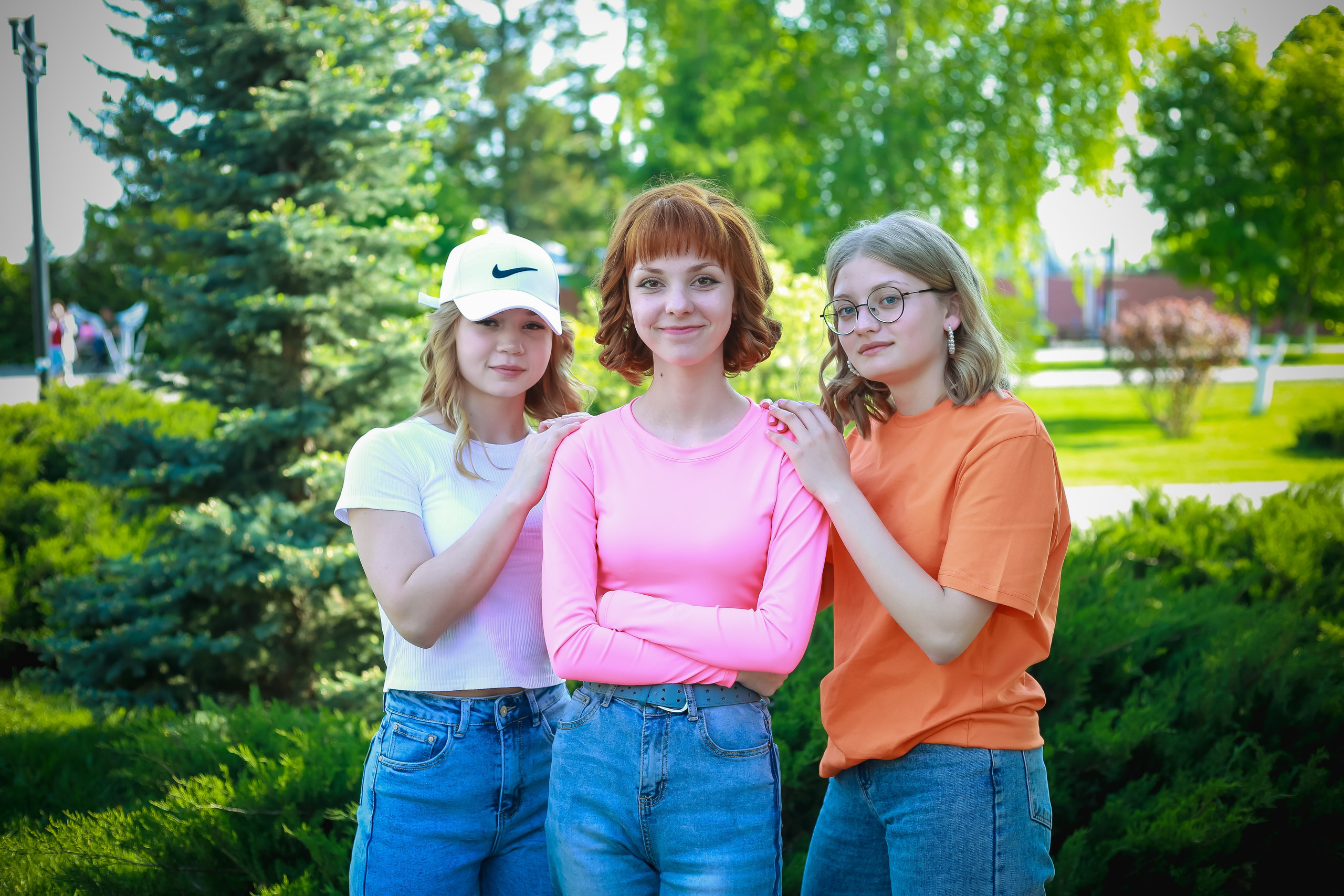 Яркие футболки — В.Хава. Выпускные альбомы Воронеж от Веры Соколовой