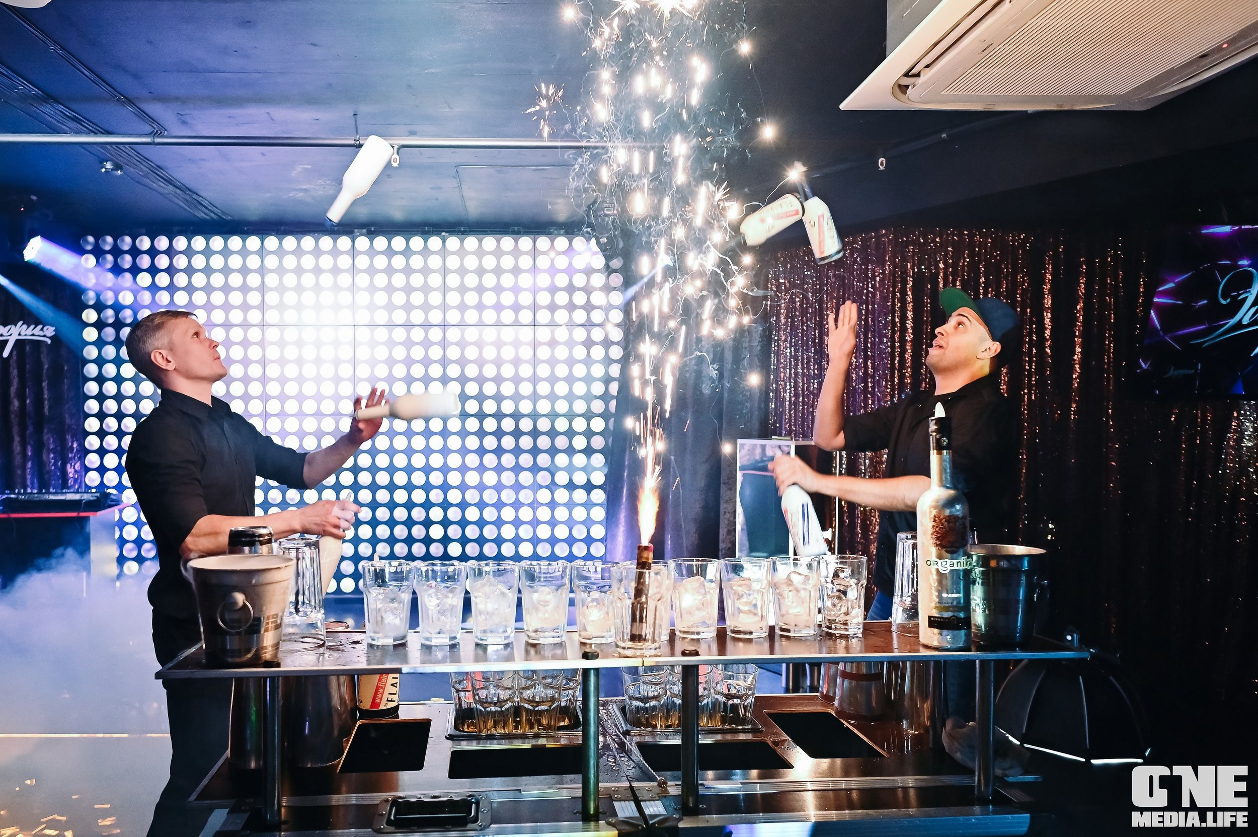 Фоторепортаж из караоке-клуба Эйфория. One Media Life: фоторепортажи, фотоотчеты с мероприятий и заведений