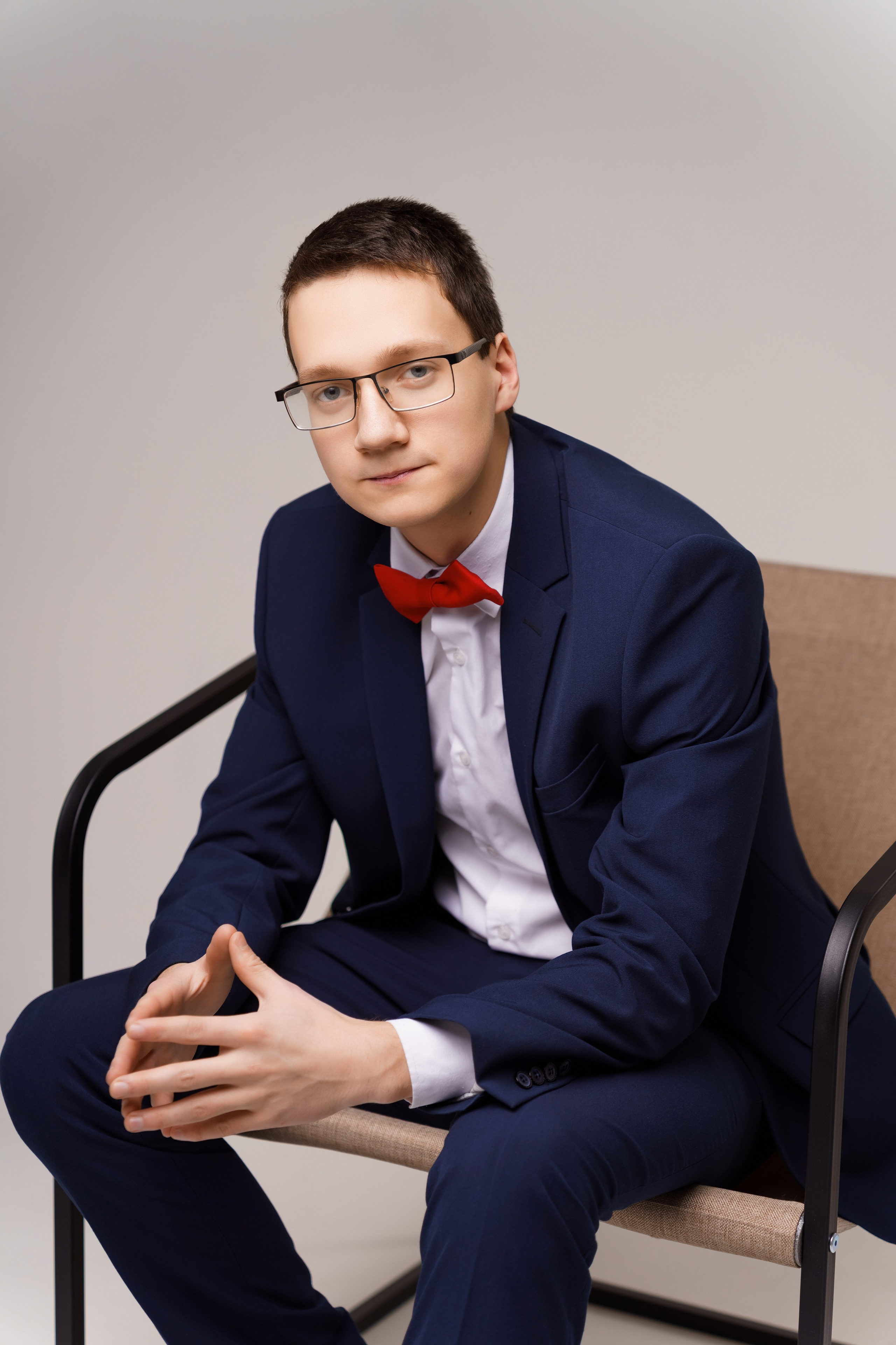 Светлая. Выпускные альбомы и фотосессии в Кирове от Протасовой Жени