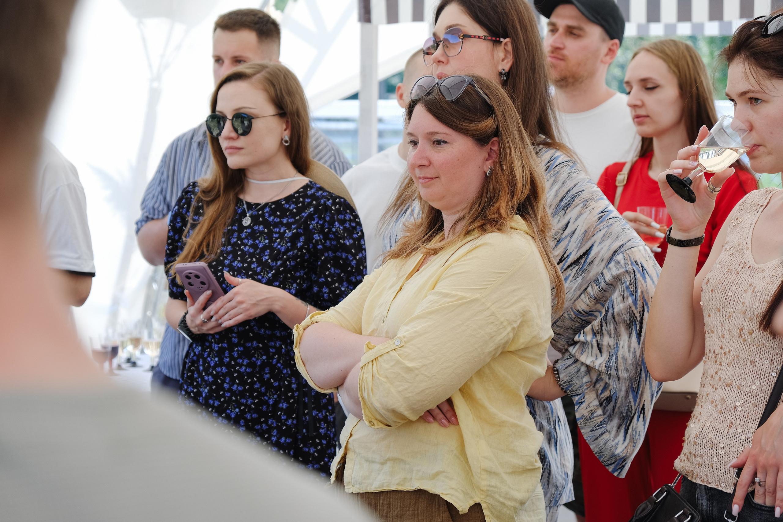 Репортаж на ферме. Профессиональная фотосъемка в Крыму. Натуральные эмоции и живые кадры. Забронируйте дату прямо сейчас!