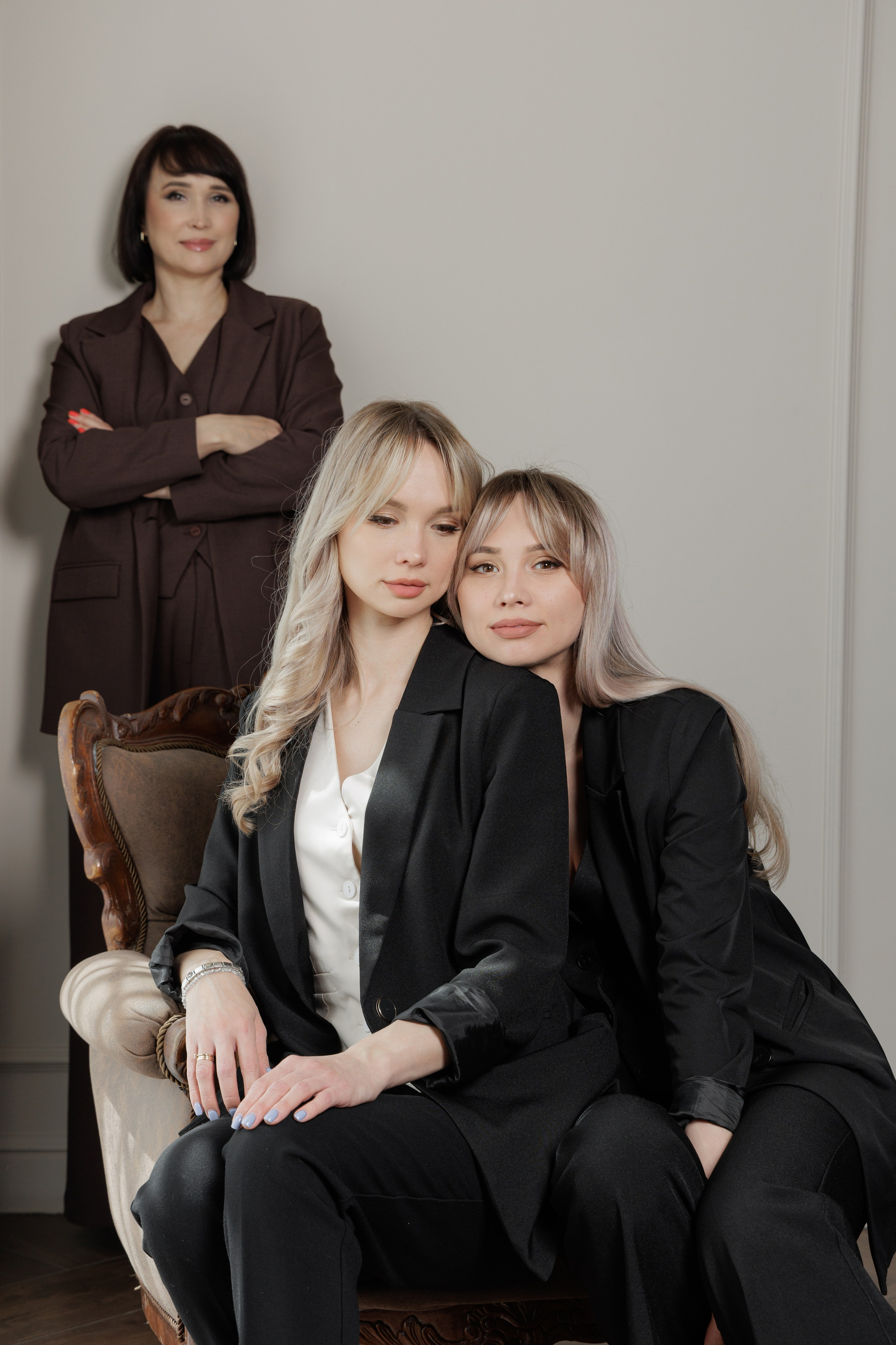 Мама и дочери. Aleksantis