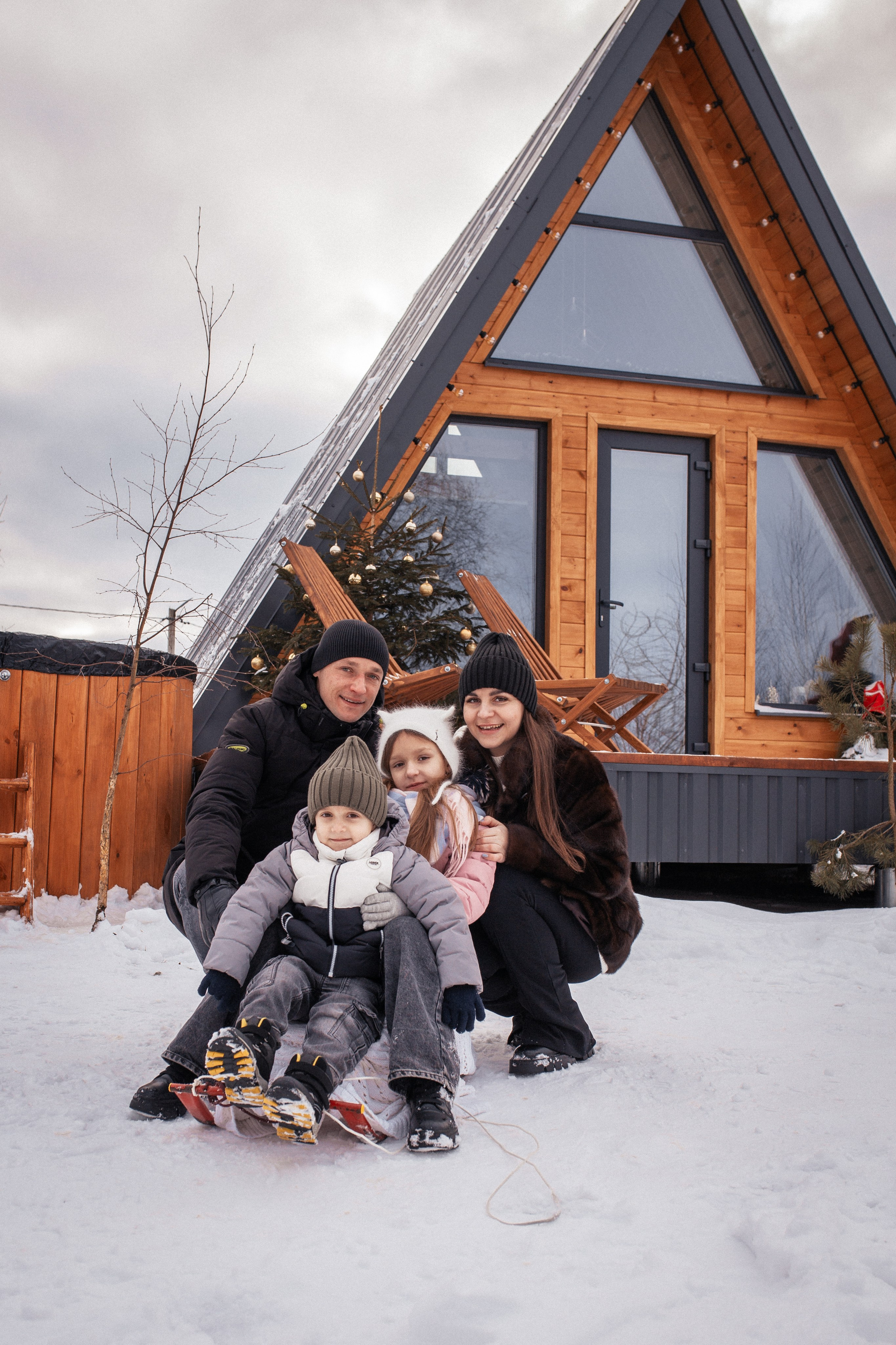 Мария с семьёй