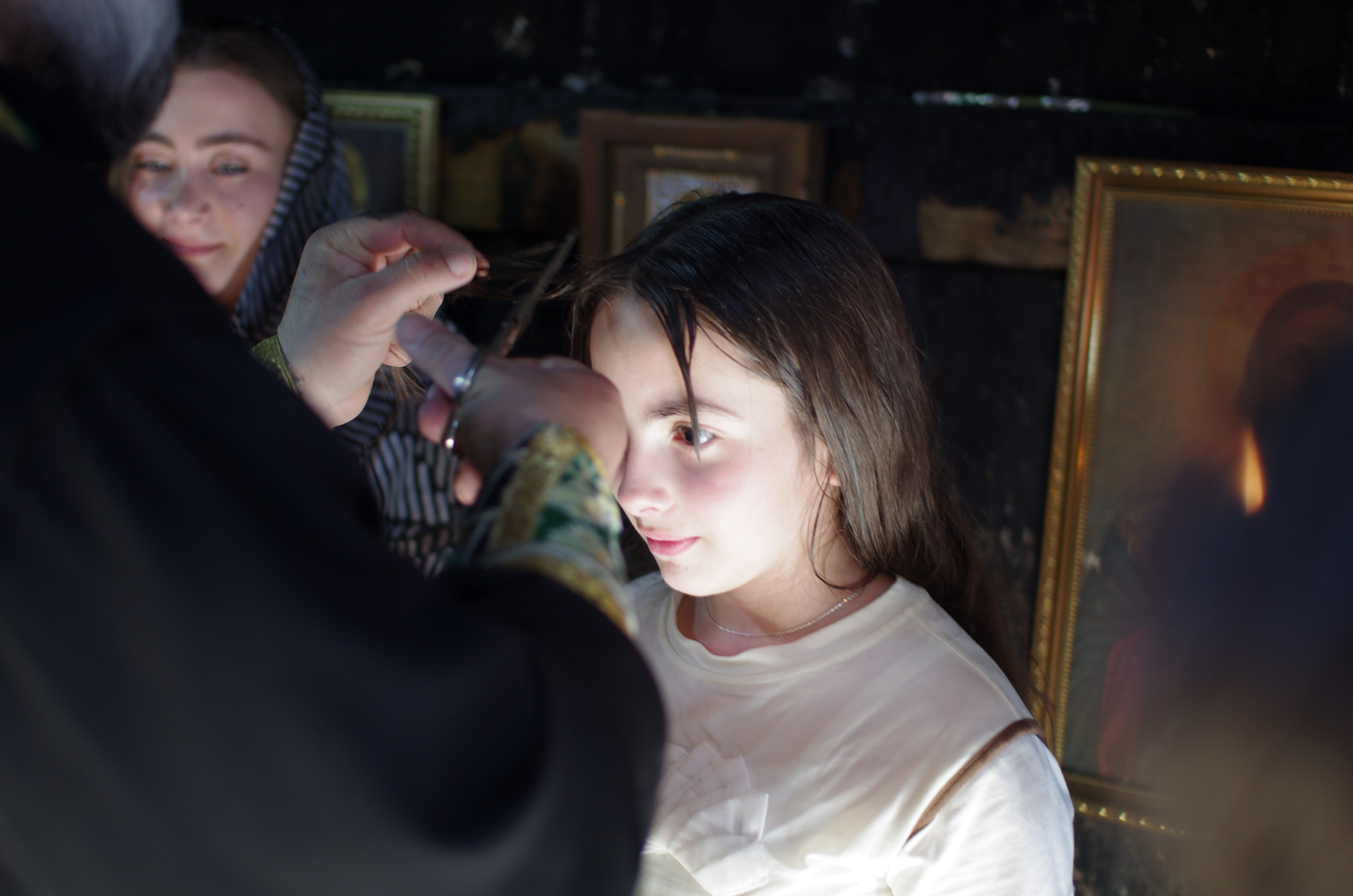 Крещение в Церкви Святого Георгия в Гогни. Портретный фотограф Денис Милютин