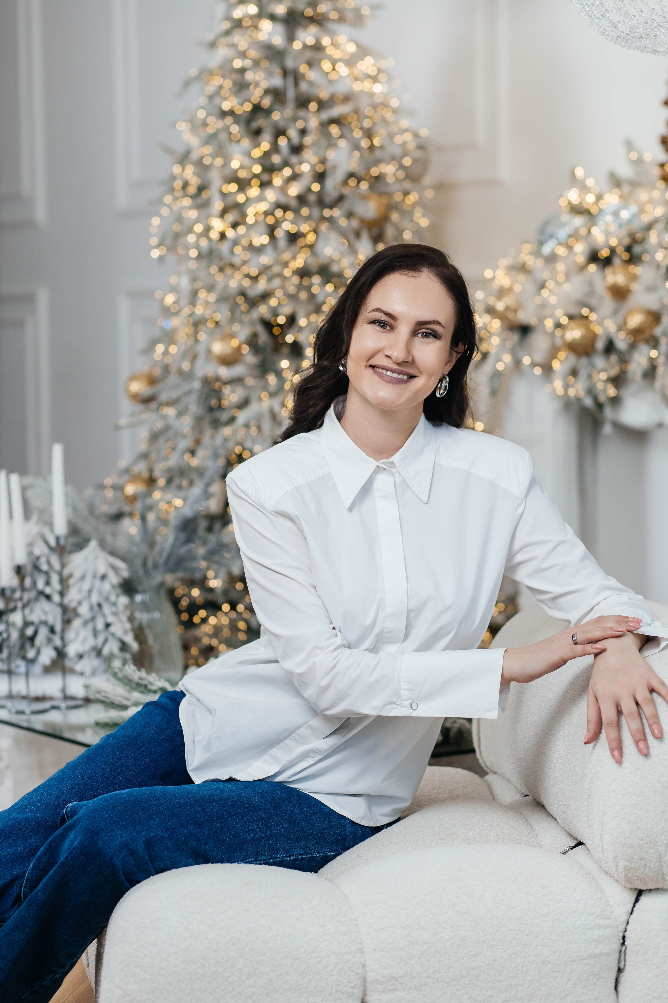 Семейная фотосессия большой семьи НГ 2026. Женский фотограф в Оренбурге Ирина Заводчикова