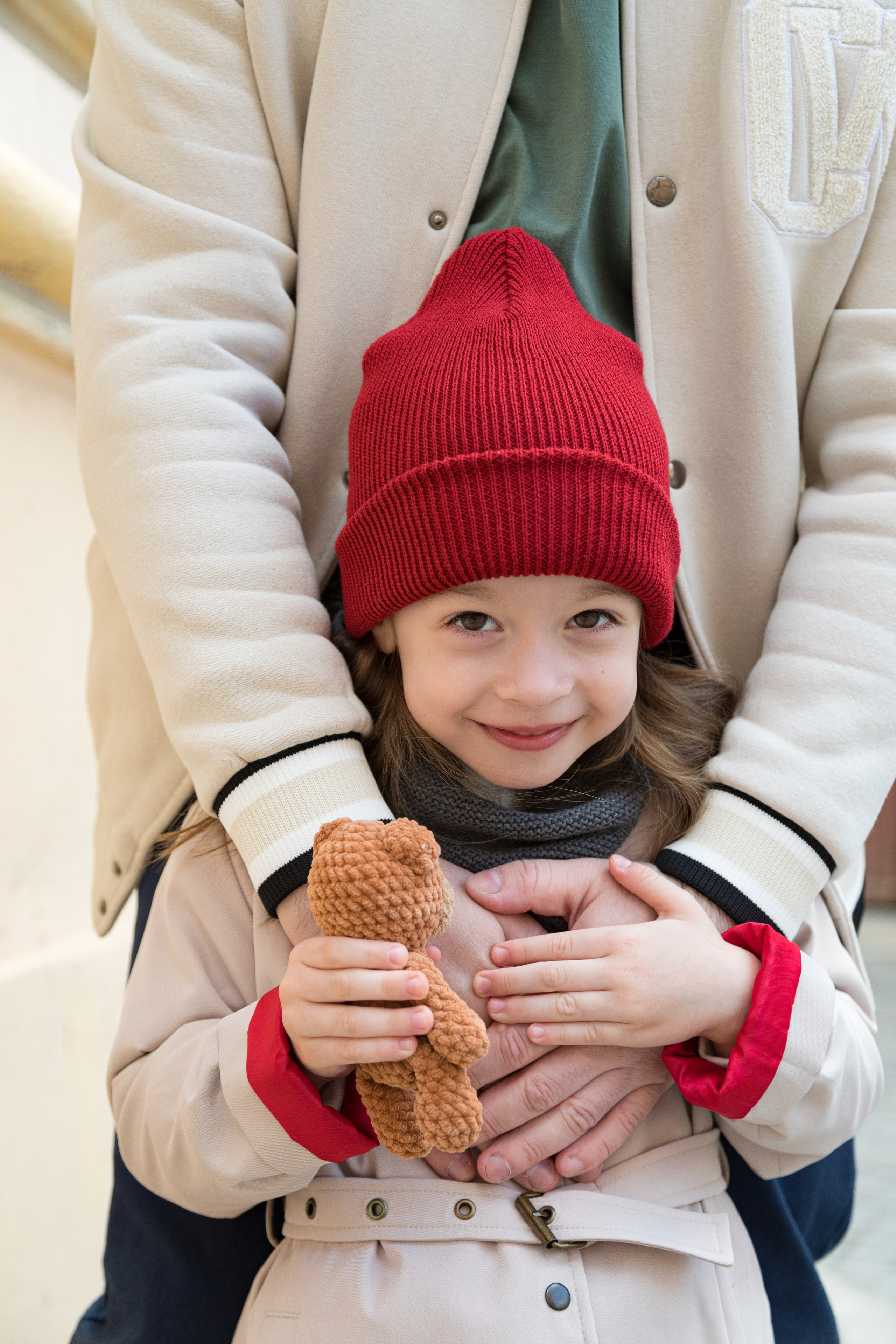 Весенняя фотопрогулка папы и дочки на Васильевском острове. Детский и контент фотограф Надя Волкова Санкт-Петербург