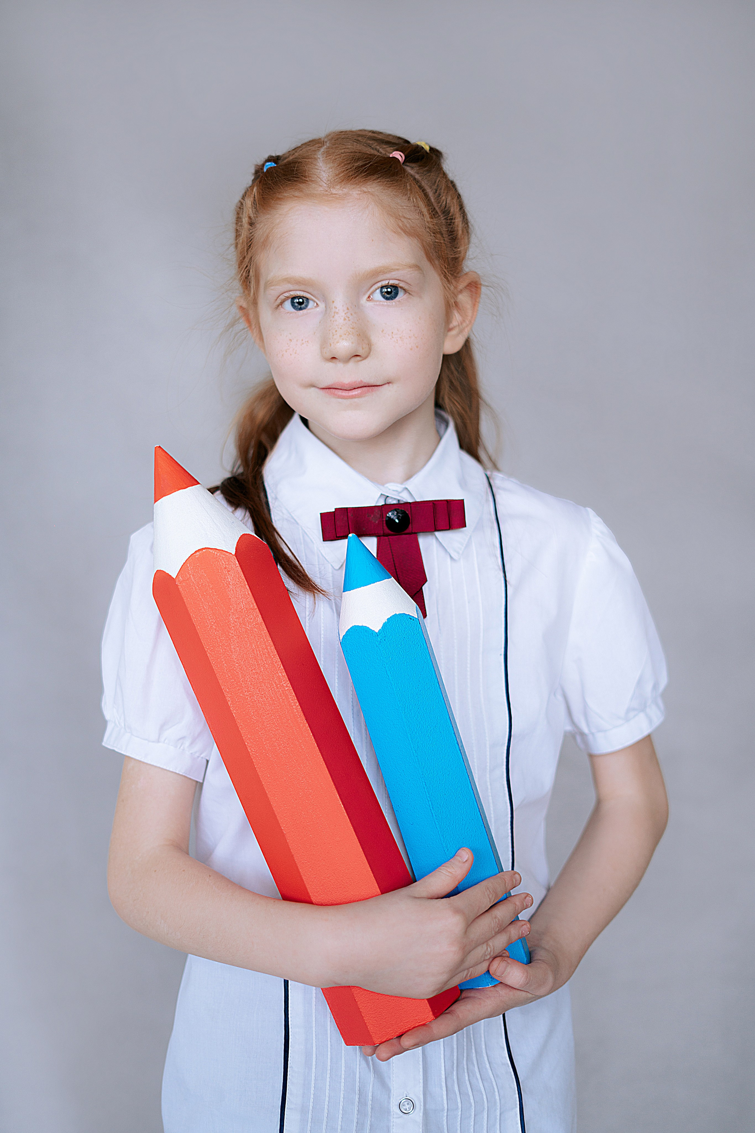 Школьные портреты. Школьный фотограф в Челябинске. Выпускные фотоальбомы