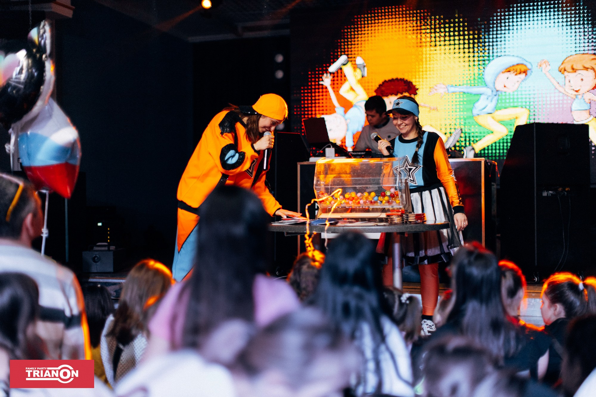 Семейная дискотека TRIANON. Фотограф Владимир Молоканов