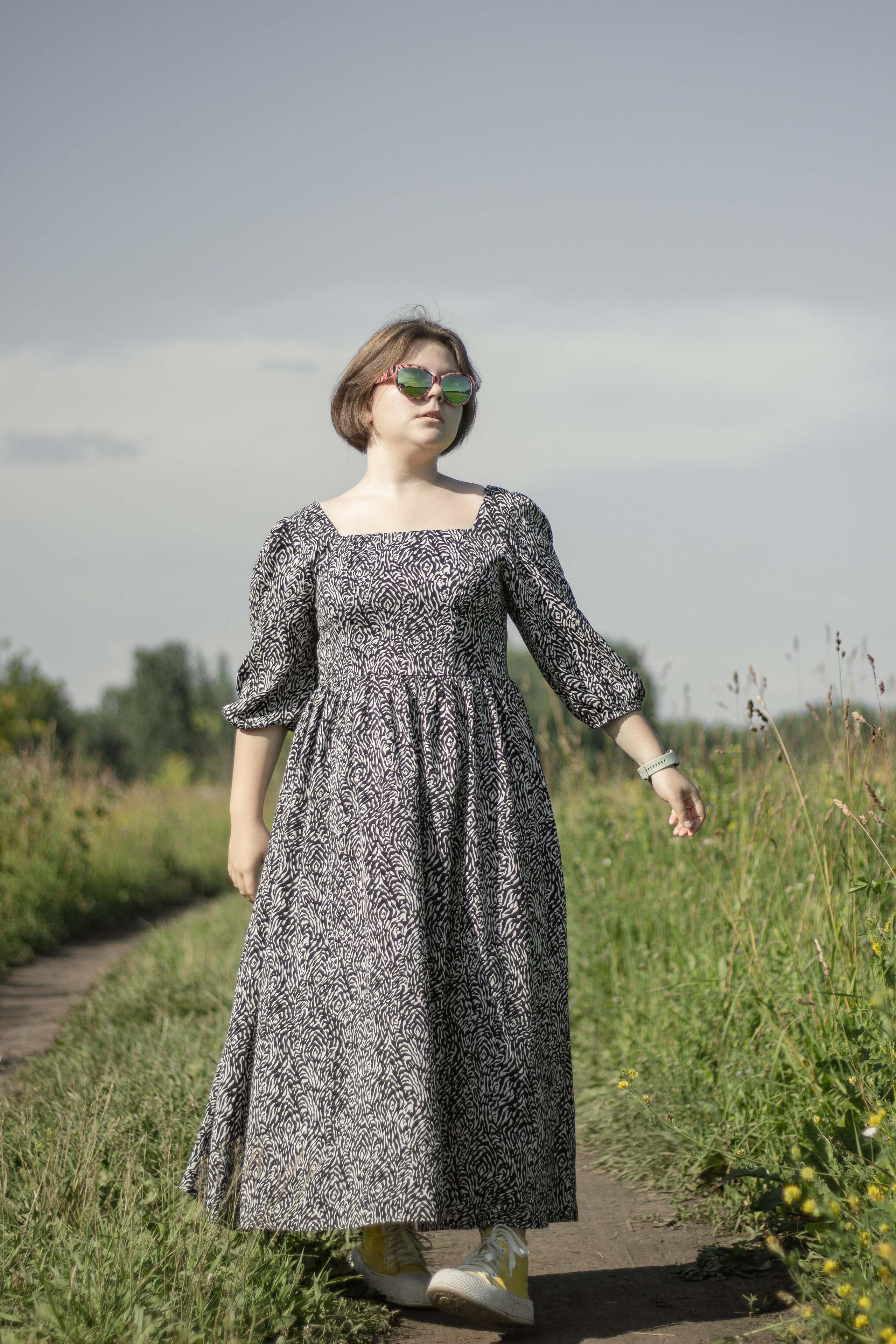 Валерия в поле. Портретный и репортажный фотограф в Кемерово Алексеева Анастасия