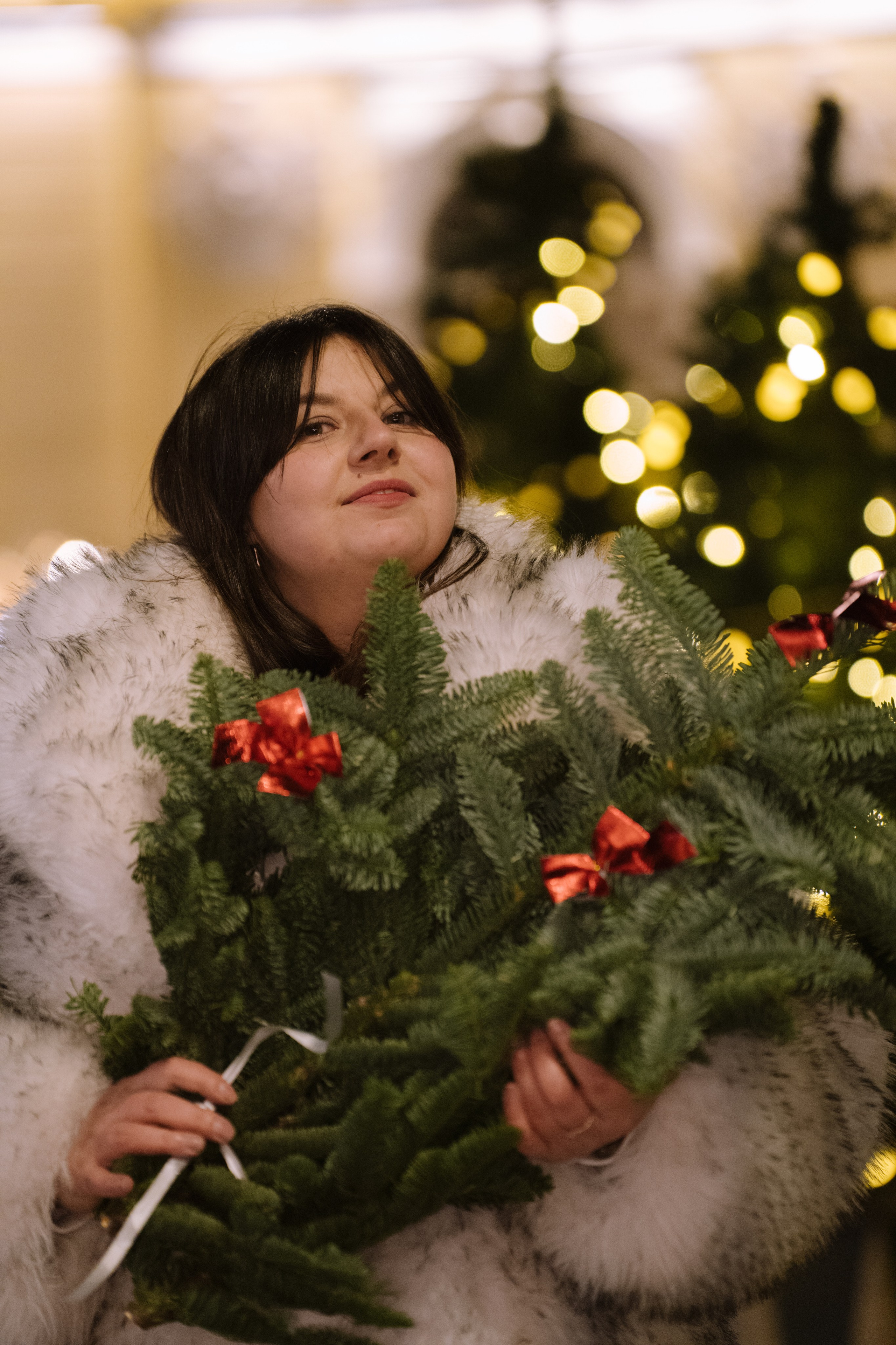 ПРОГУЛКА НА МАНЕЖНОЙ ПЛОЩАДИ ДЛЯ ДЕВУШКИ ПЕРЕД НОВЫМ ГОДОМ (НОВОГОДНЯЯ ФОТОСЕССИИЯ НА МАНЕЖНОЙ ПЛОЩАДИ). Профессиональный фотограф, Санкт-Петербург — Виктория Богомолова