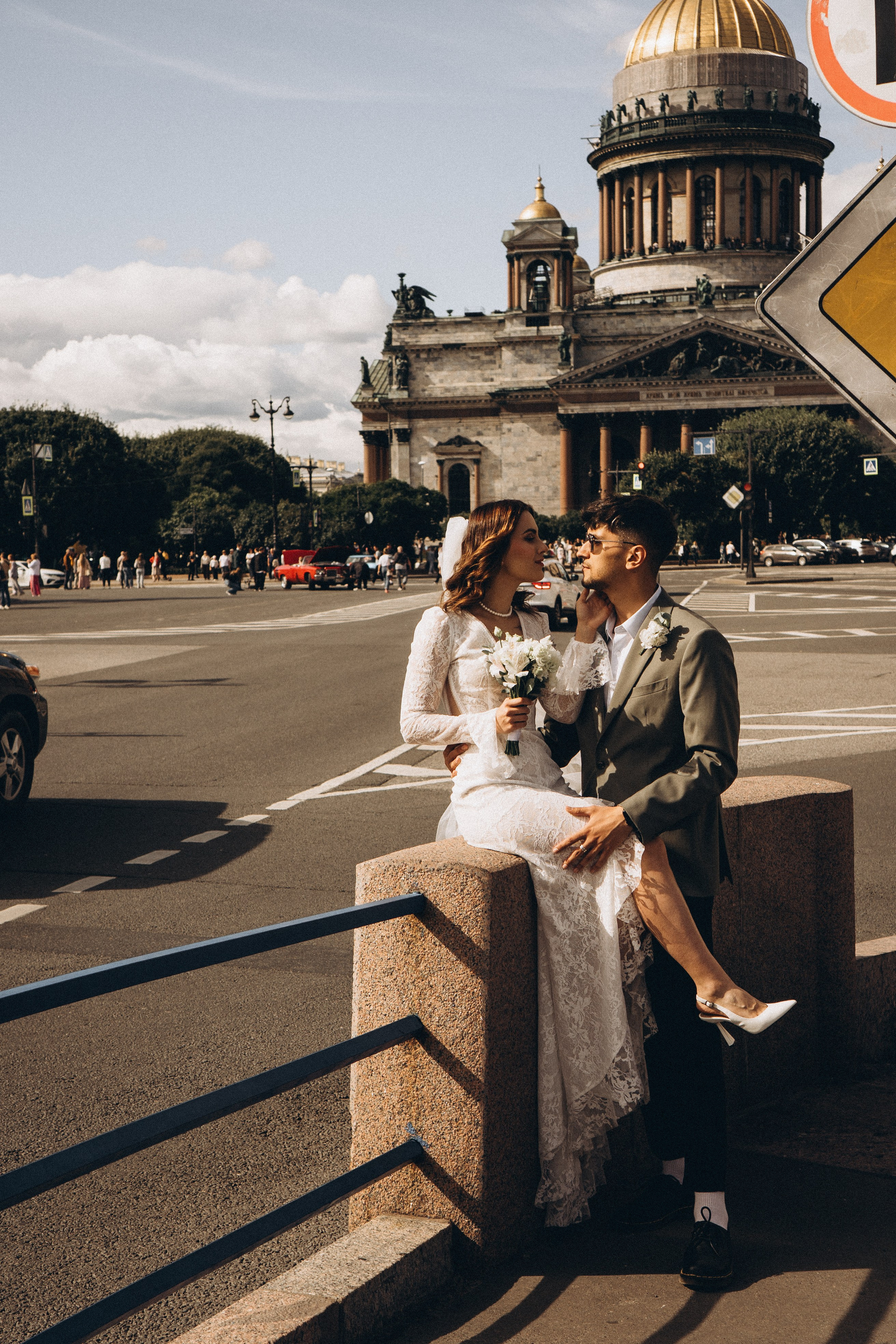 СВАДЕБНАЯ ПРОГУЛКА ВОЗЕ ИСАИКЕВСКОГО СОБОРА АСТОРИИ И ЗАКОНОДАЛЕТНОГО СОБРАНИЯ. Профессиональный фотограф, Санкт-Петербург — Виктория Богомолова