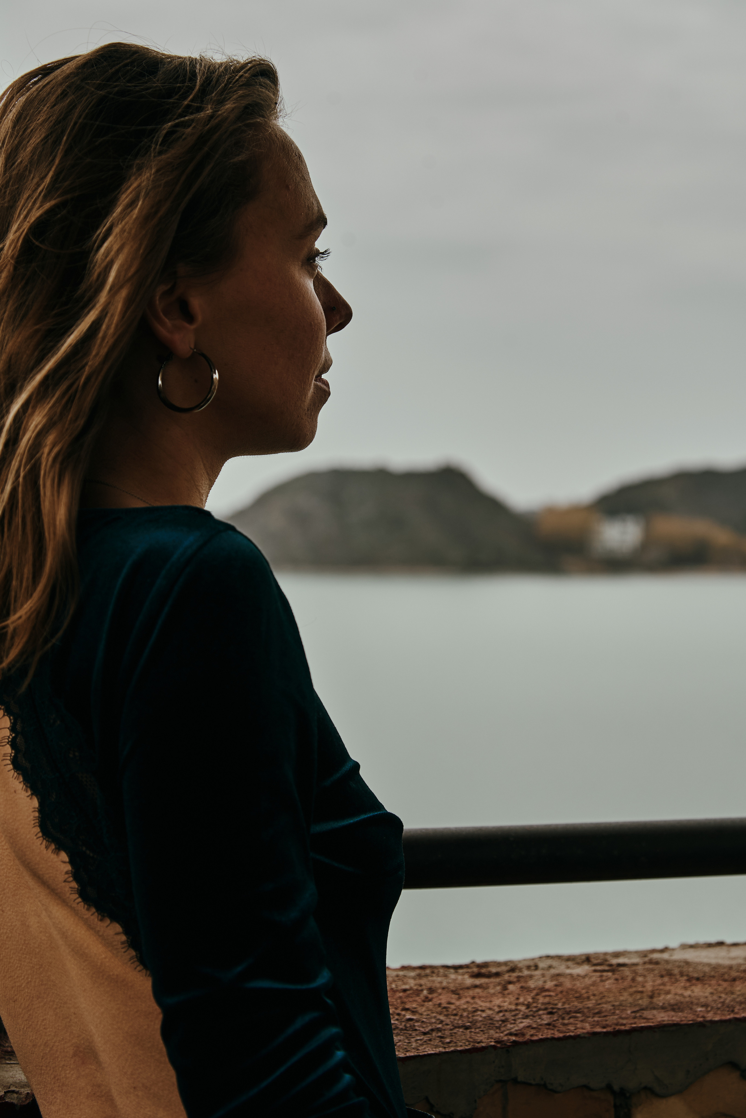 Выездная фотосессия у маяка. Фотограф Алматы Ольга Photodooshy