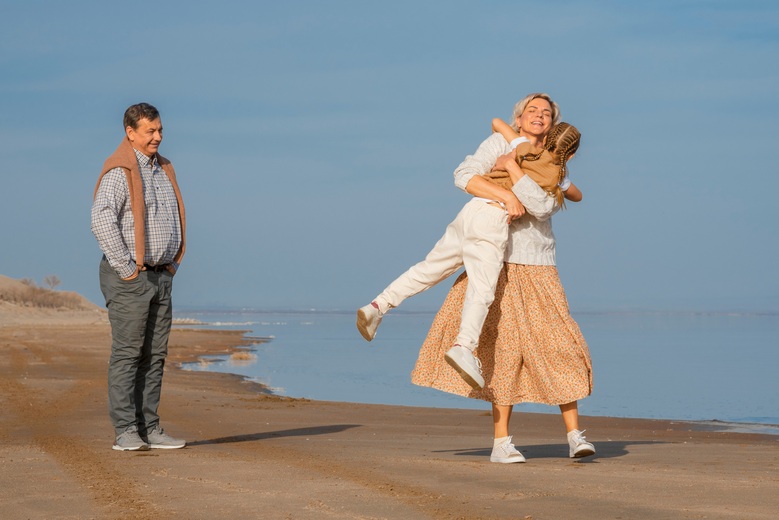 Семейная съемка на пляже. Фотограф Алматы Ольга Photodooshy