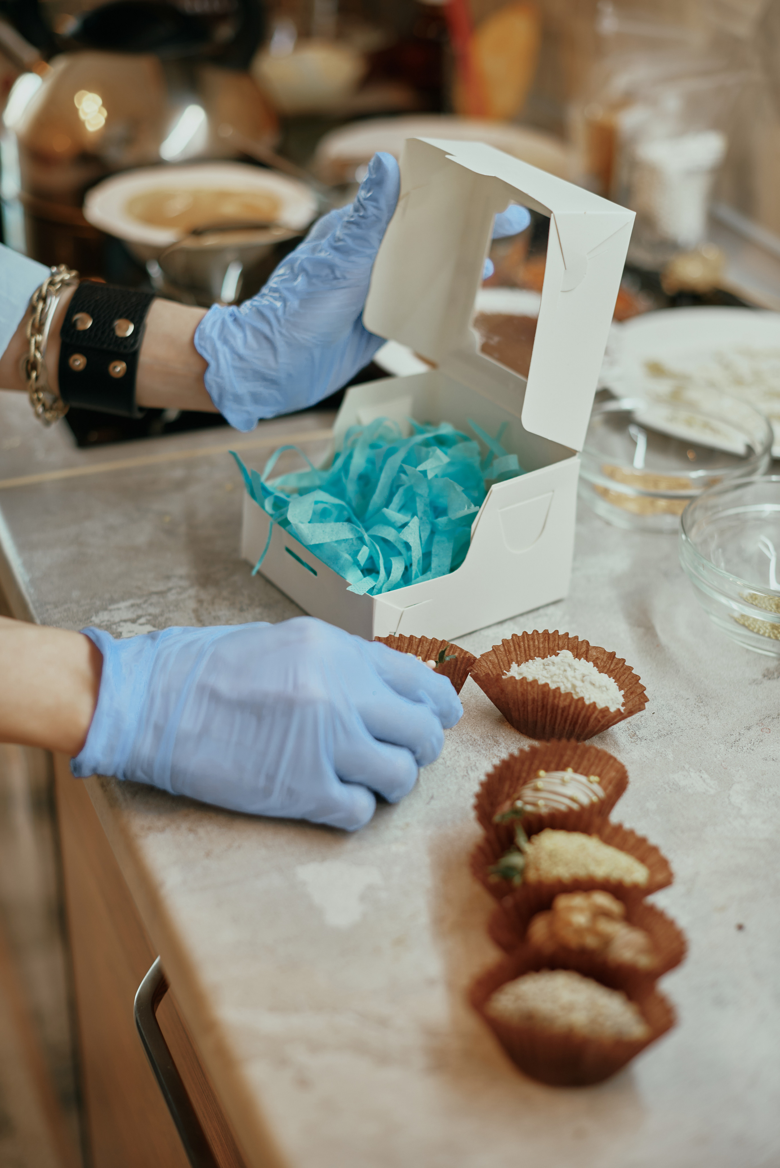 Фотосессия создания клубники в шоколаде. Фотограф Алматы Ольга Photodooshy