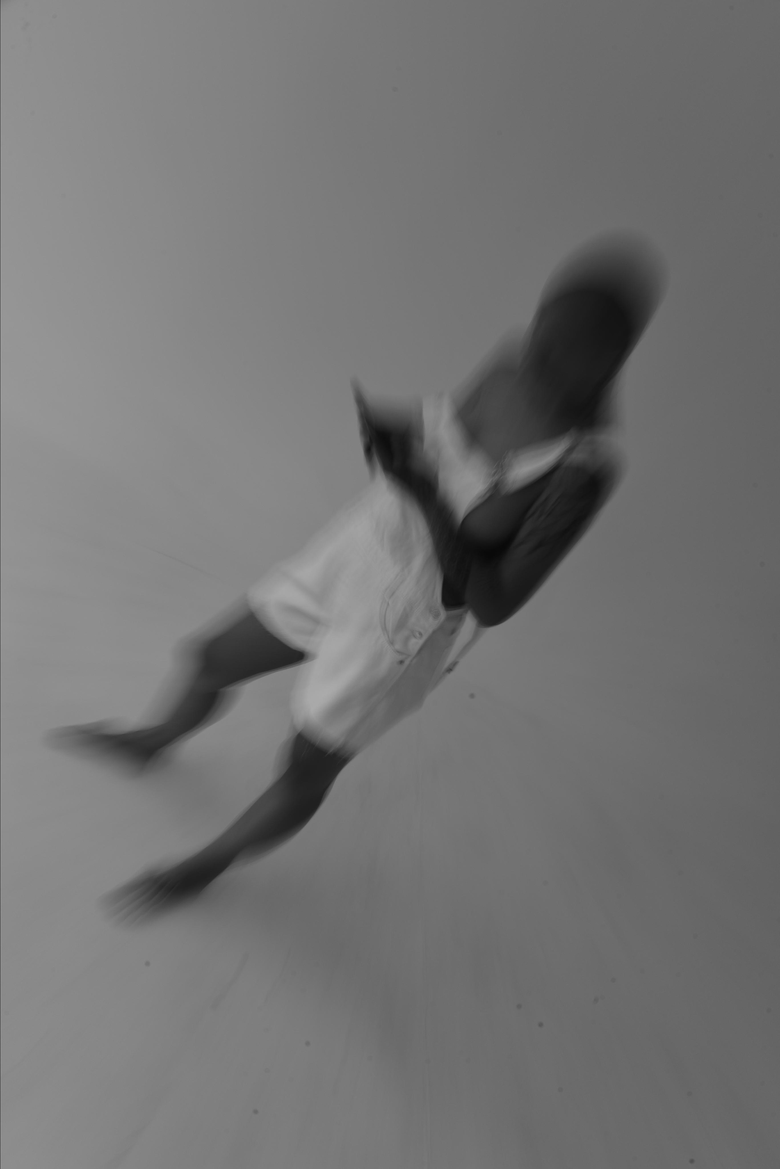 лысая девушка длинная выдержка