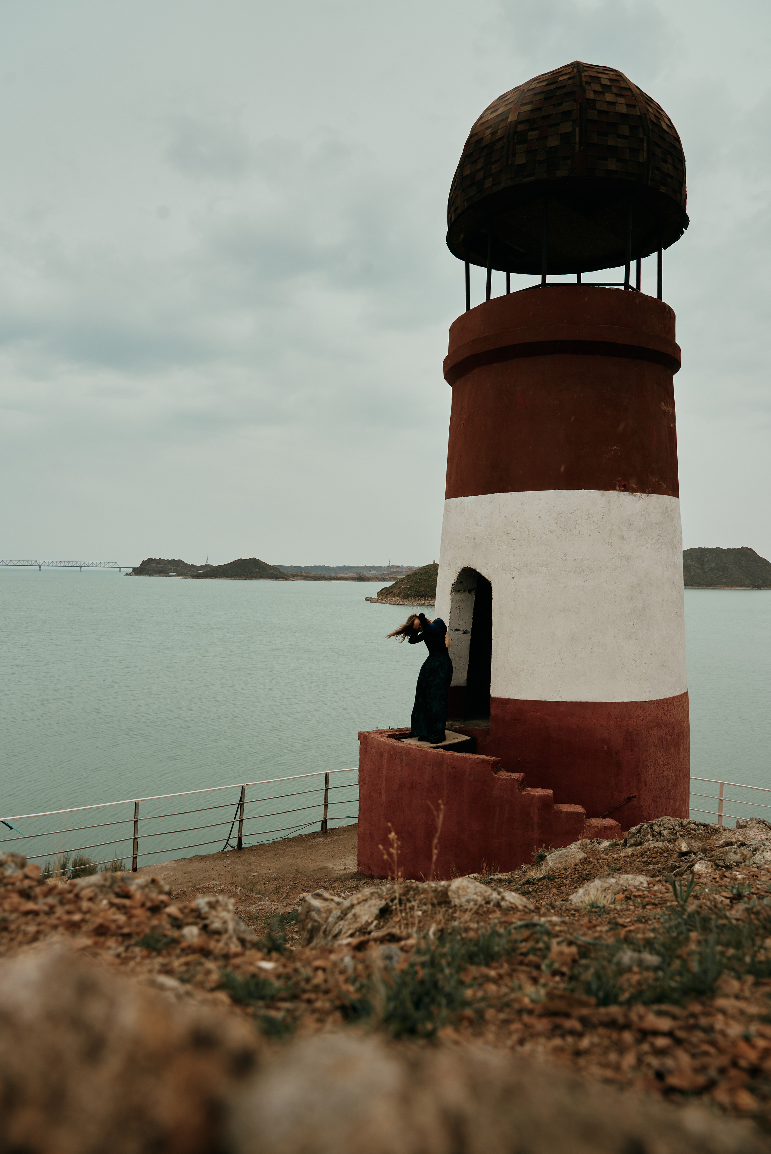 Выездная фотосессия у маяка. Фотограф Алматы Ольга Photodooshy