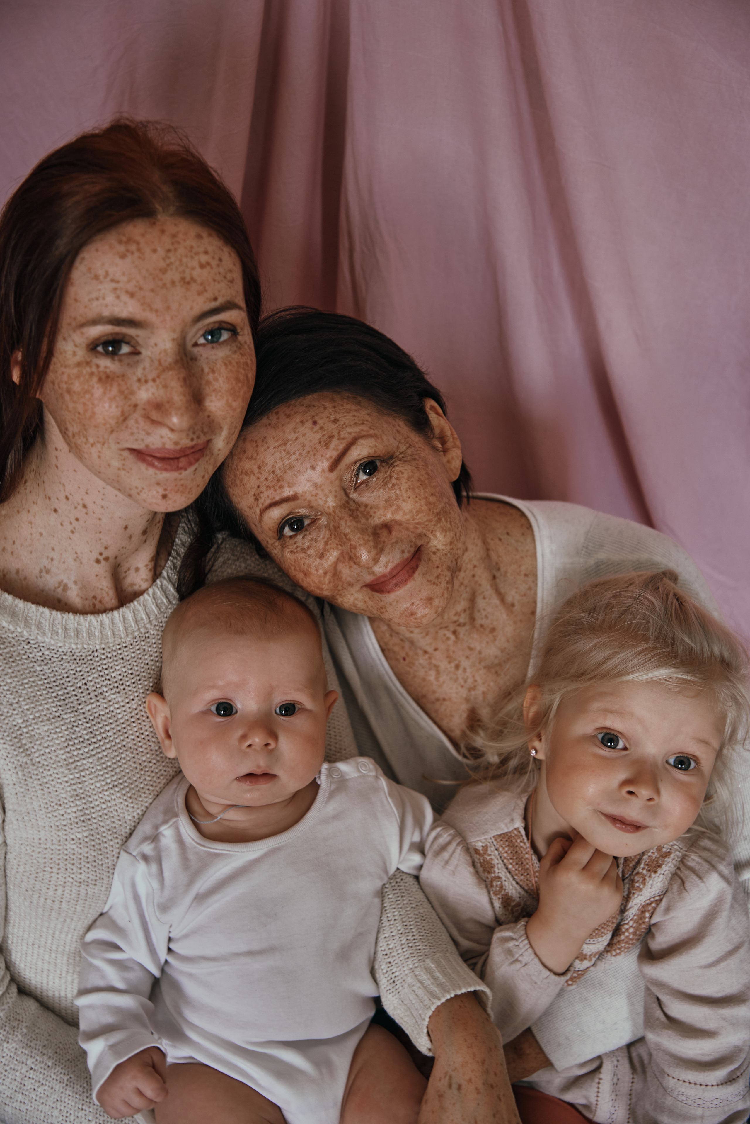 Рушана, мама и дети