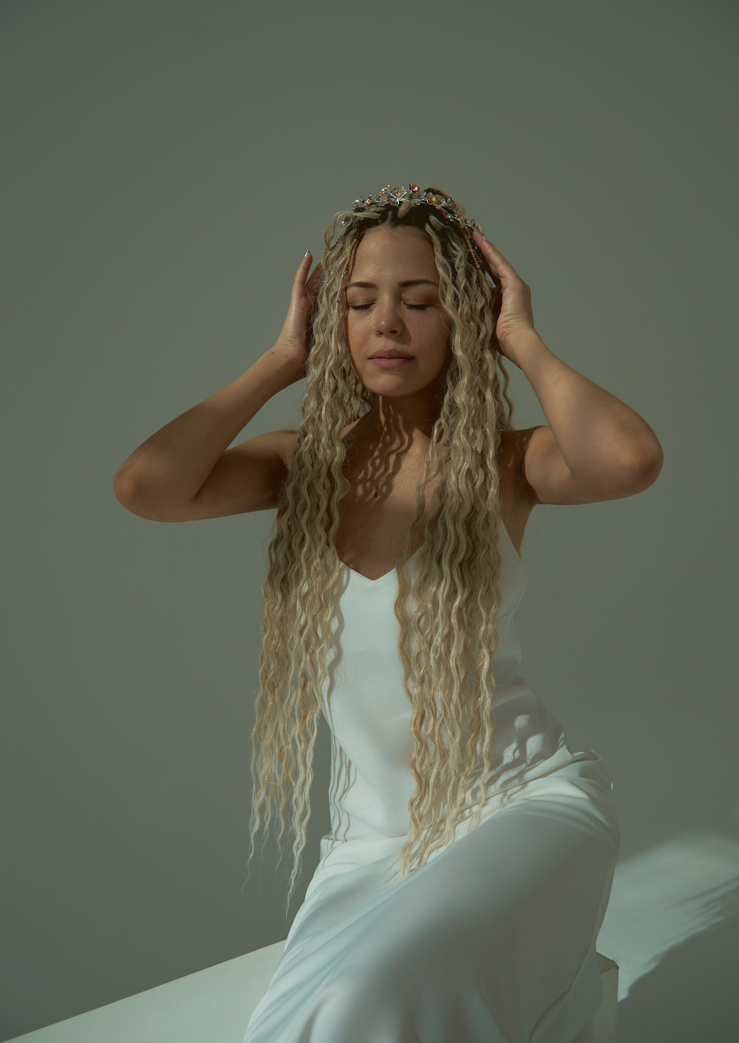 Студийная фотосессия на циклораме с естественным светом. Фотограф Алматы Ольга Photodooshy