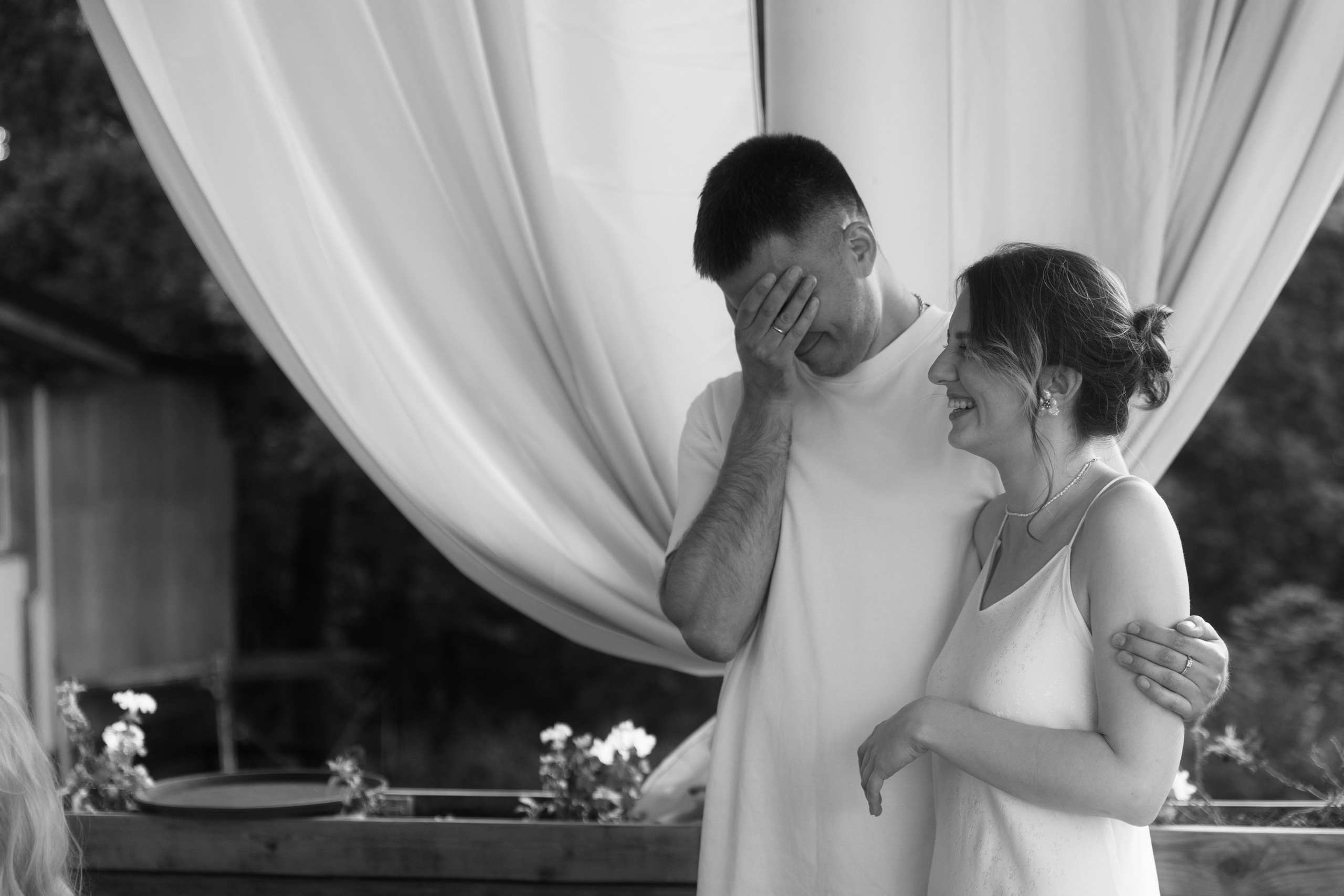 Алиса и Слава, роспись в Москве и вечеринка на природе, подальше от города. Фотограф в Москве Екатерина Черненко