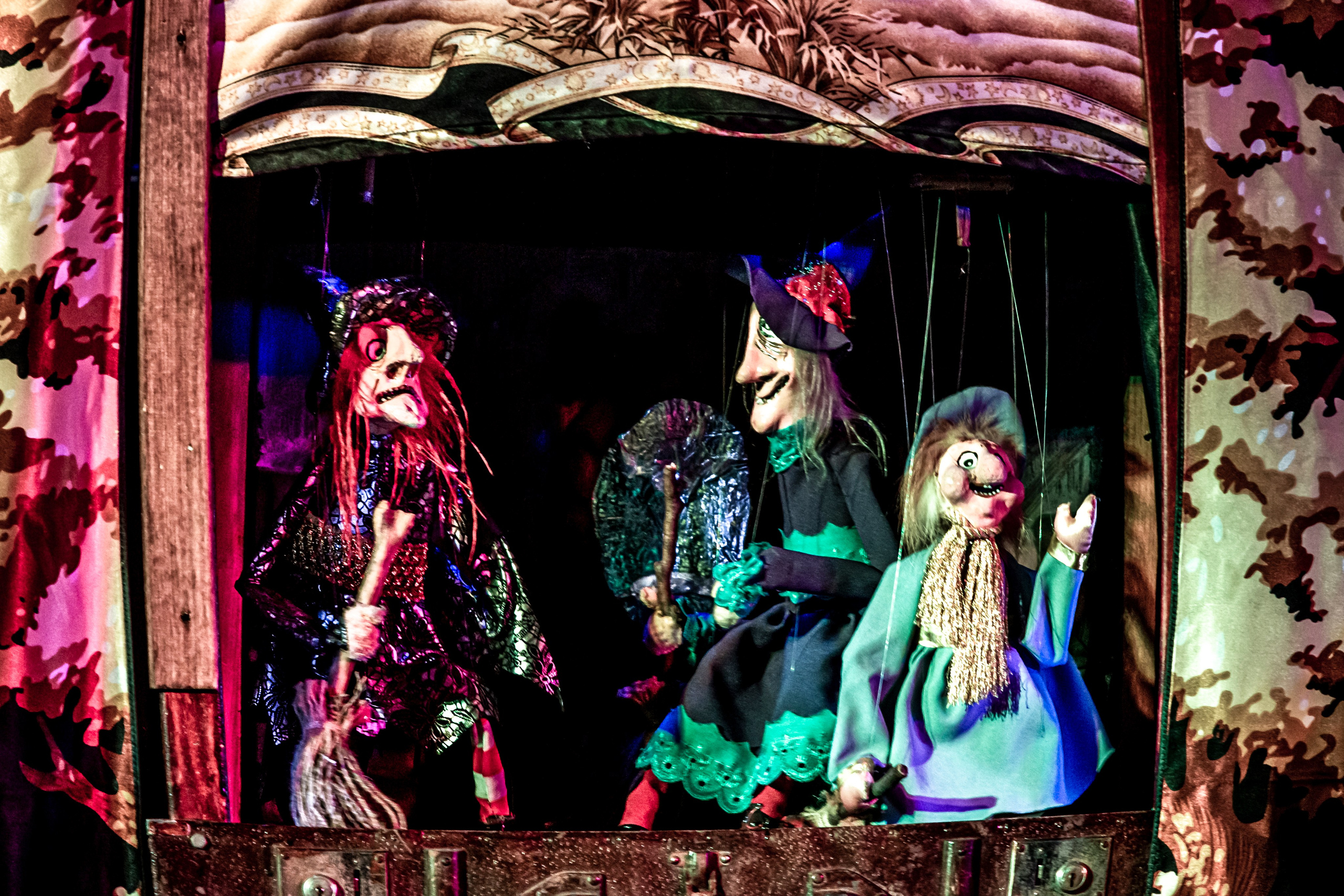 Маленькая ведьма спектакль театра Саквояж. Фотограф в Сочи Юрий Шептаев