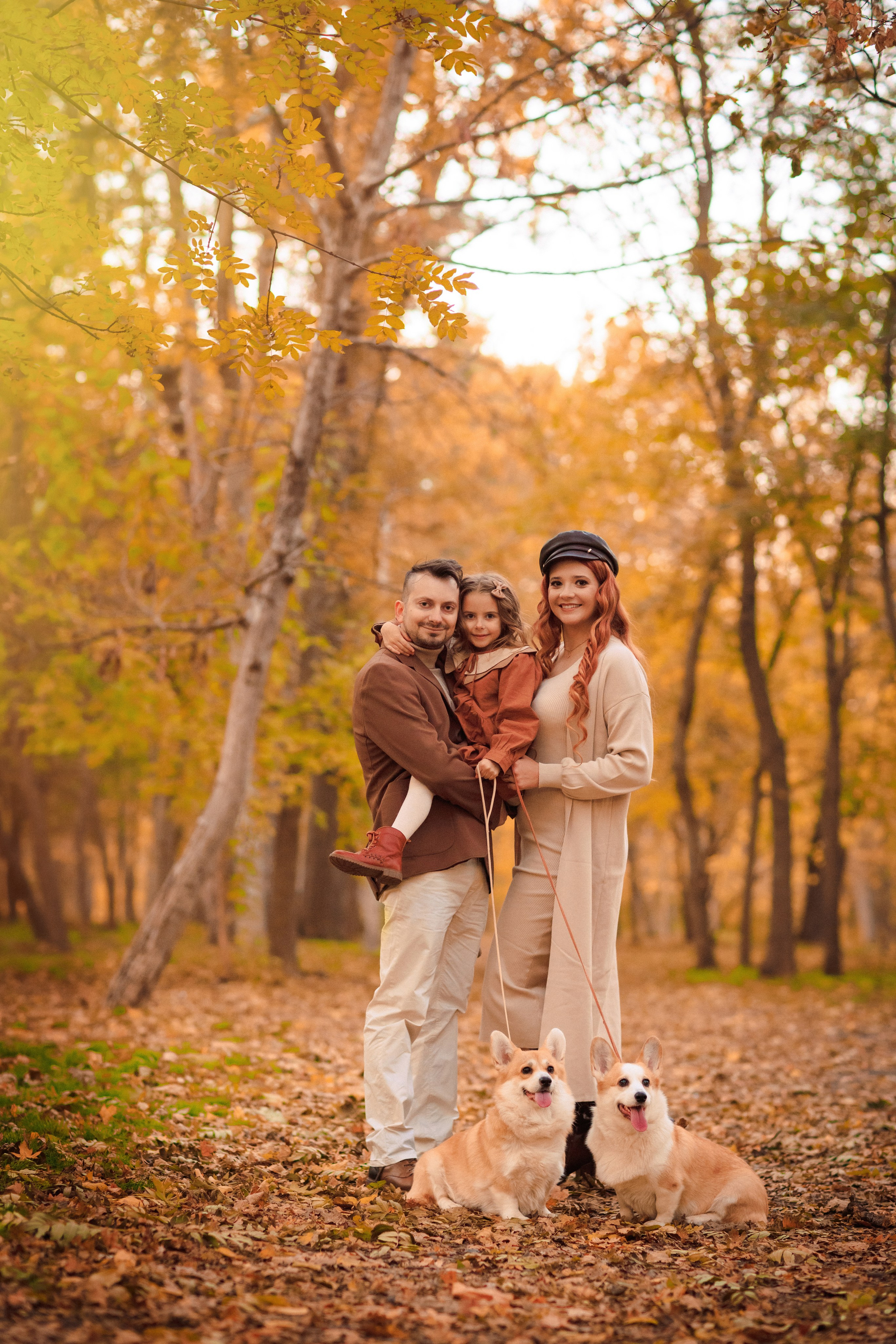 Осенняя семейная фотосессия в парке с Корги. Семейный и детский фотограф в Краснодаре Анна Трашкова