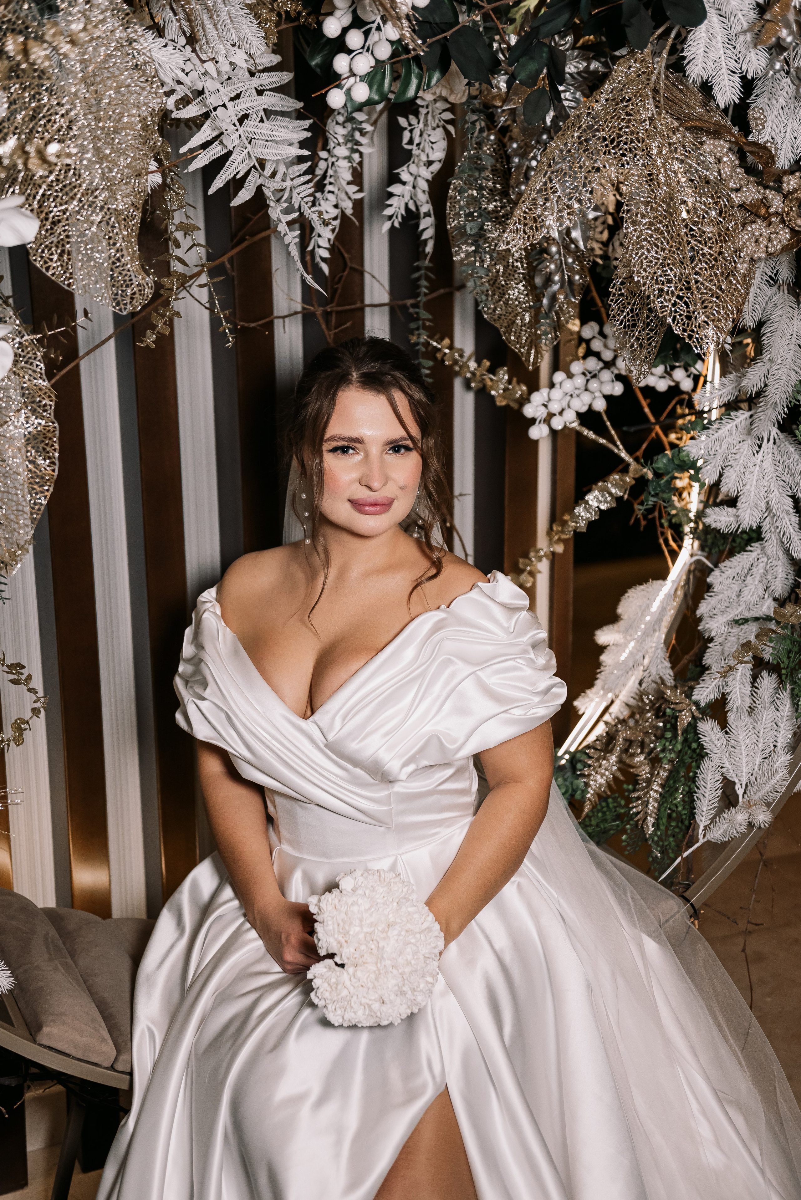 Свадебная фотосессия в отеле Томь г. Кемерово