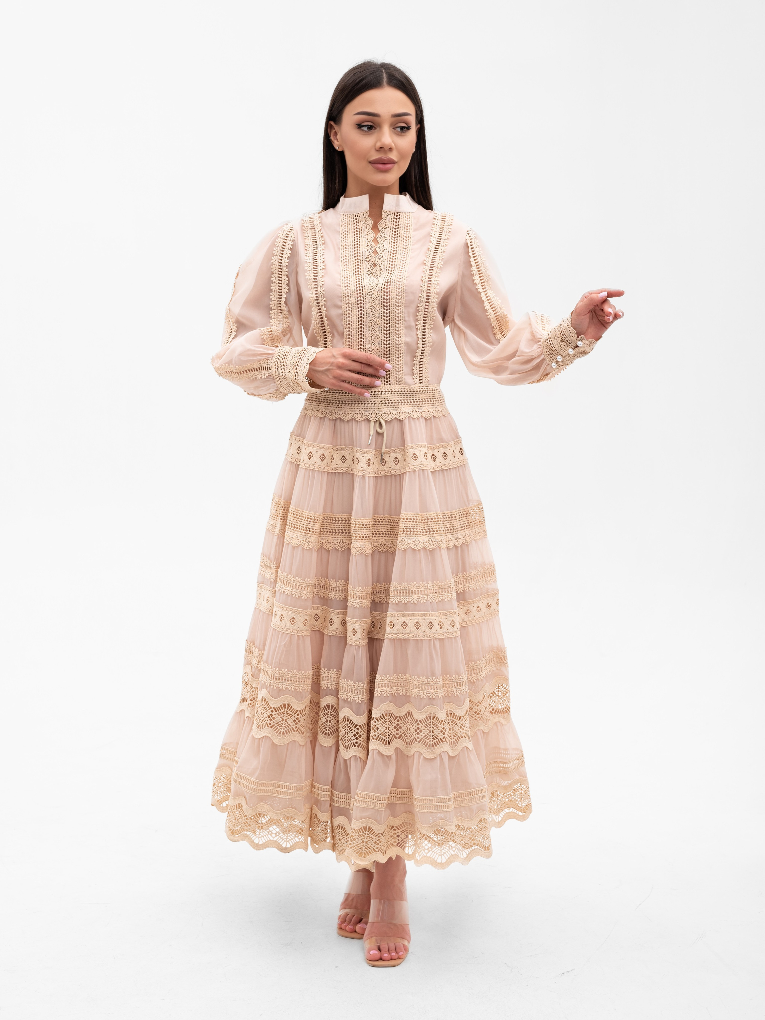 Летние, выпускные платья и костюмы. Предметный фотограф, фото для маркетплейсов Пятигорск, КМВ