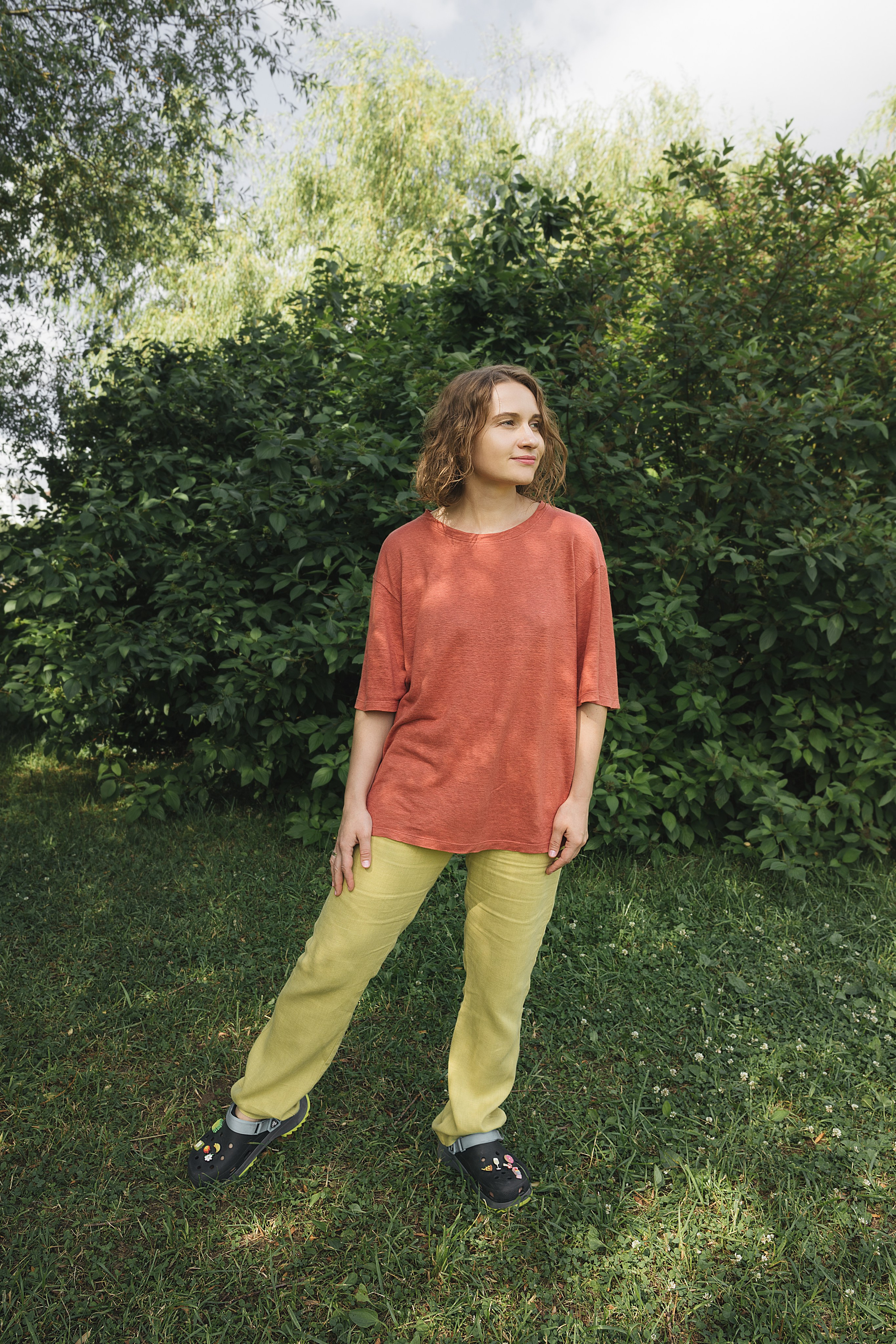 Съёмка для бренда «KEICHA» дизайнерская вышивка. футболки. Портретный фотограф в Москве и МО Зимина Татьяна