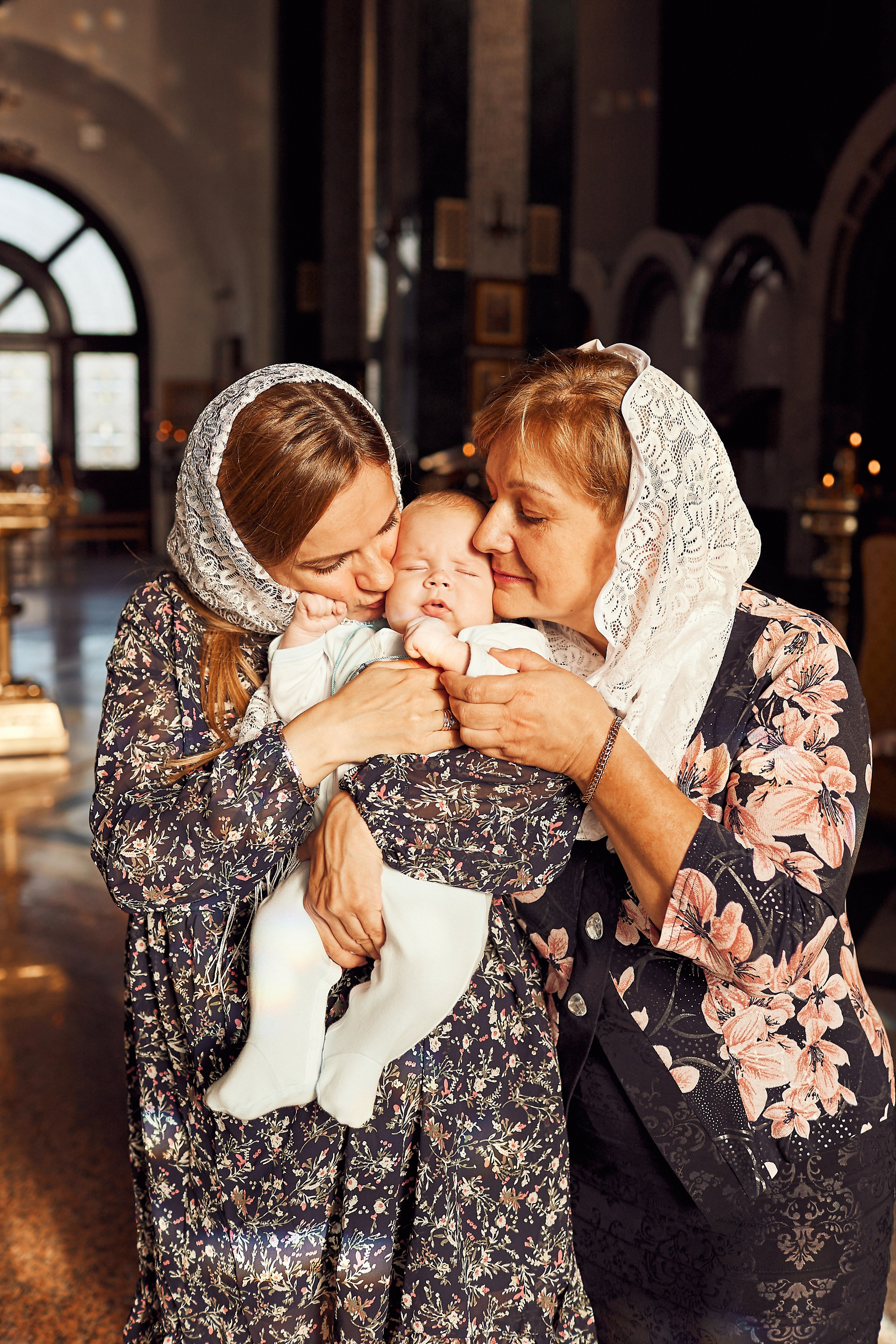 Таинство Крещения. Фотограф Москва|Ясенево Яна Новокрещенных