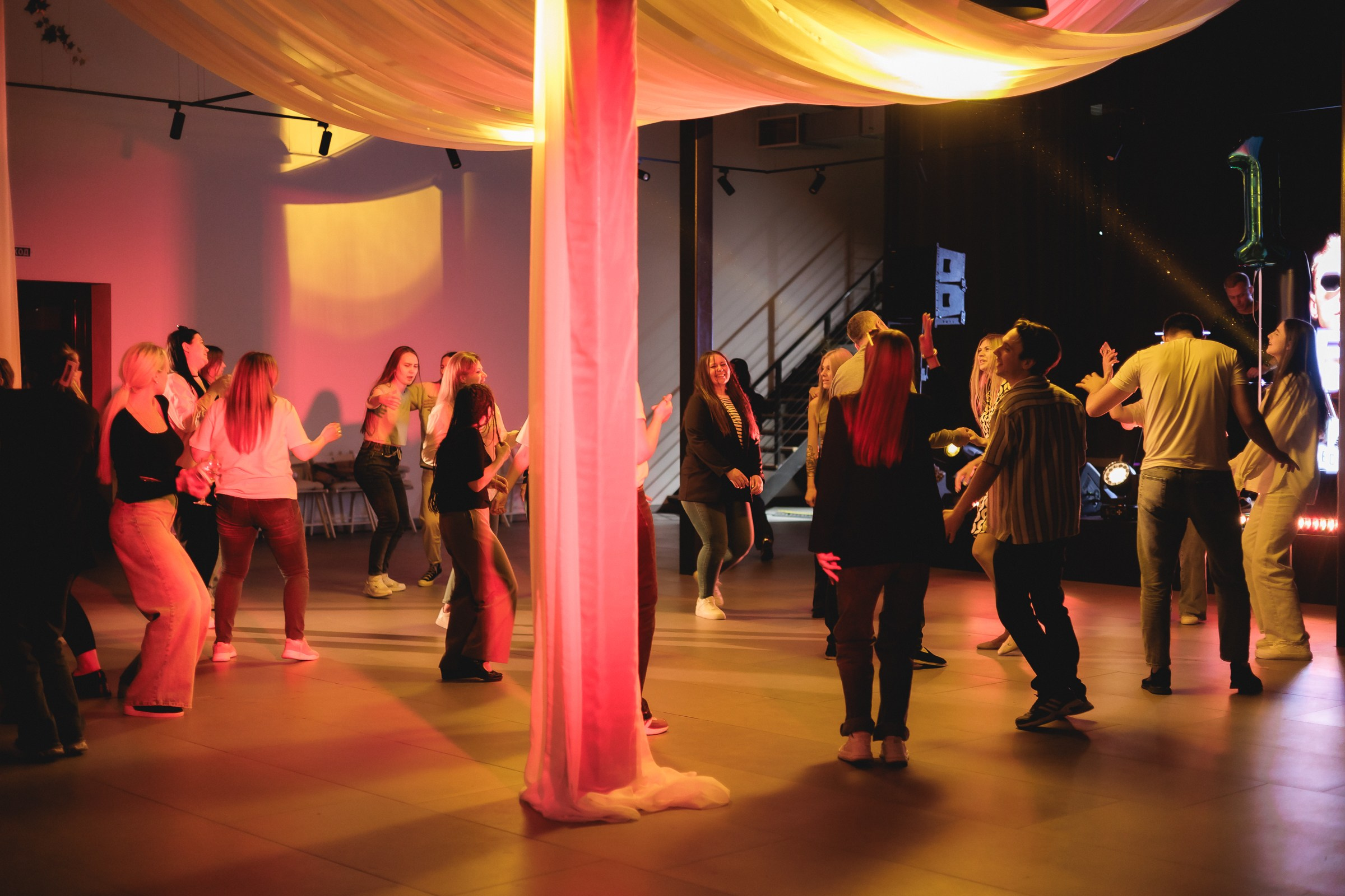 Тимбилдинг компании ПКБ. Фотограф в Волгограде — Александра Искандерова