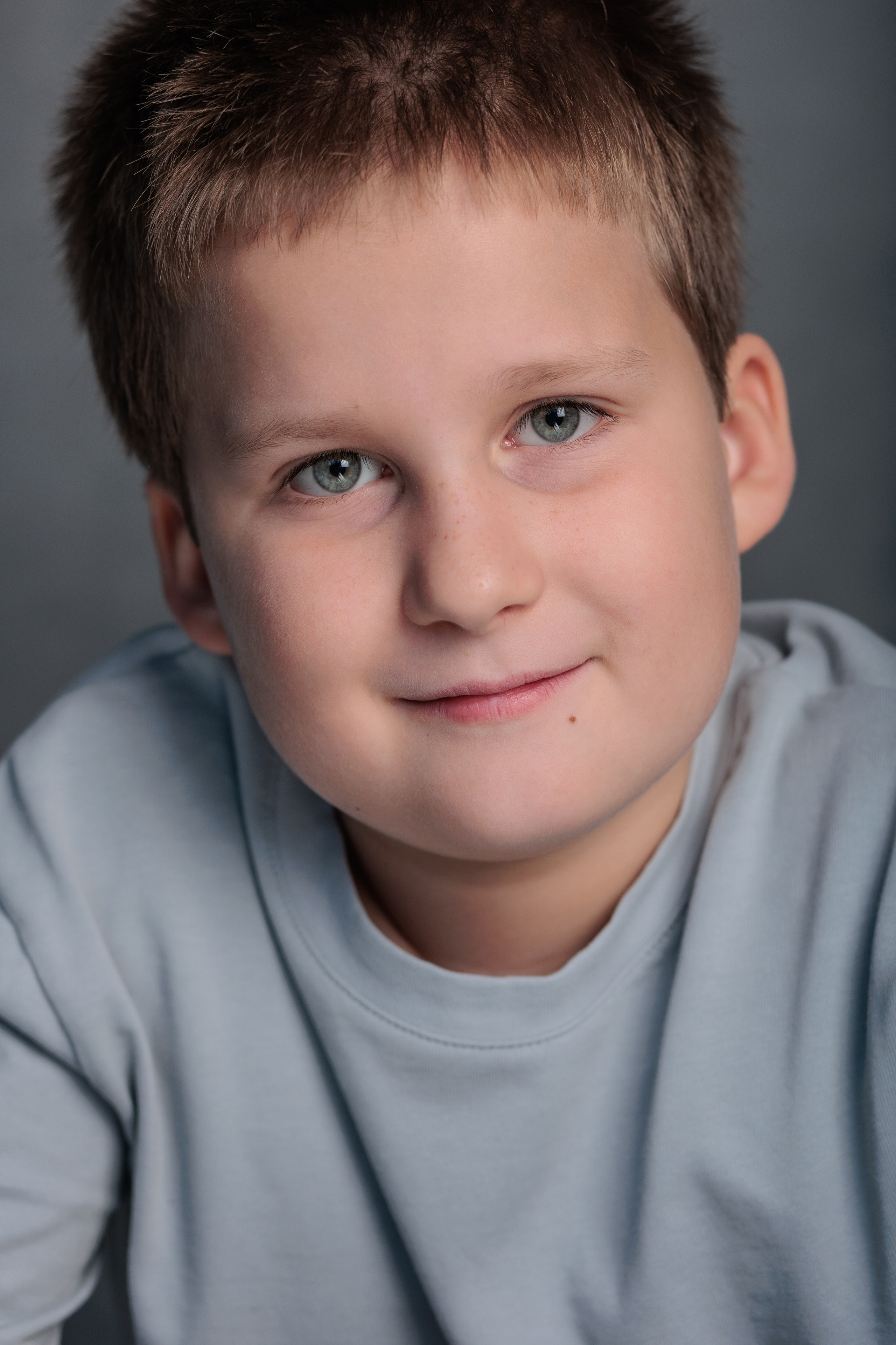 МАТВЕЙ. Я фотограф из Москвы к Вашим услугам