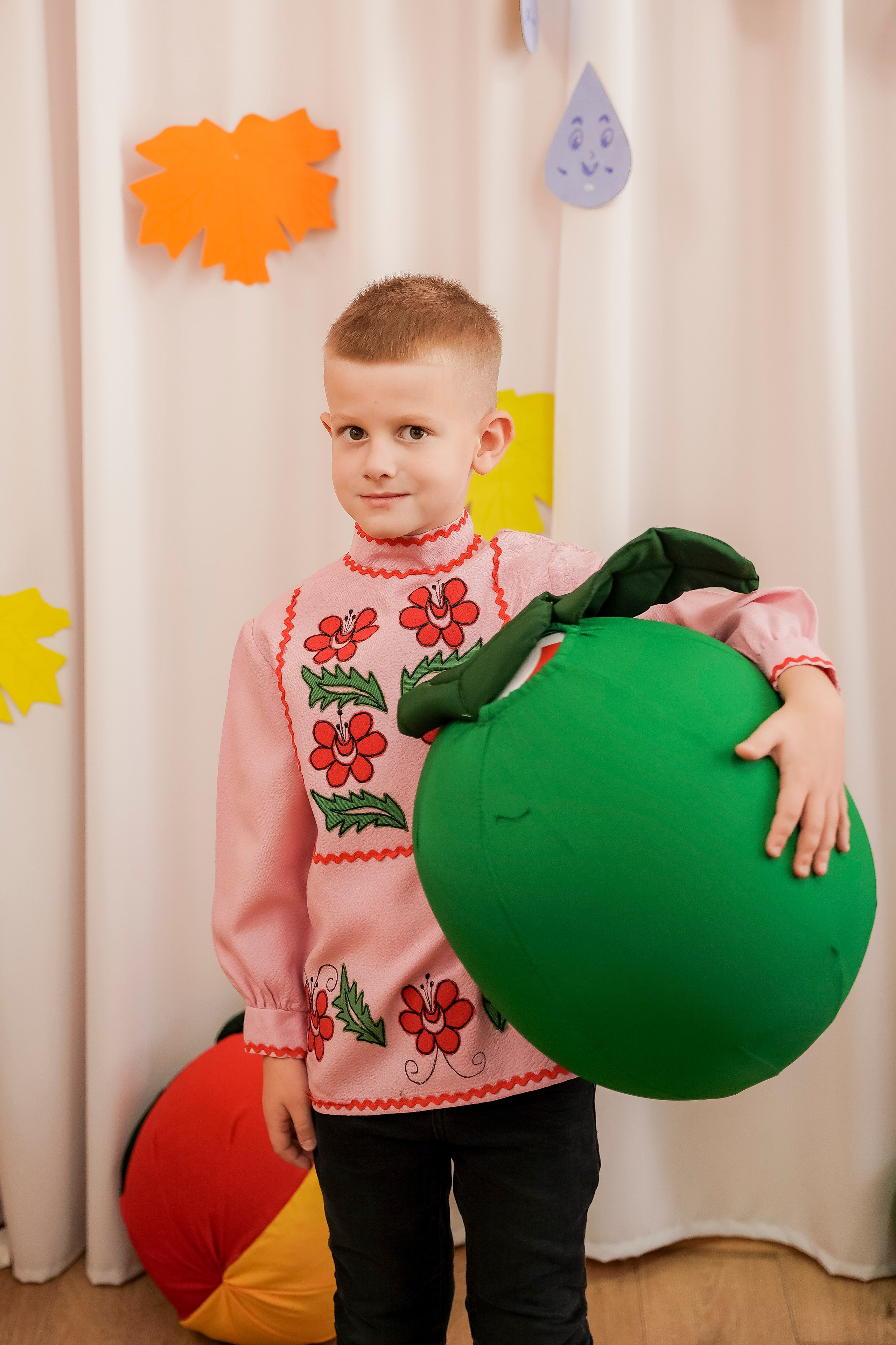 Еще осень. Геннадий Войтов — контент под любые задачи