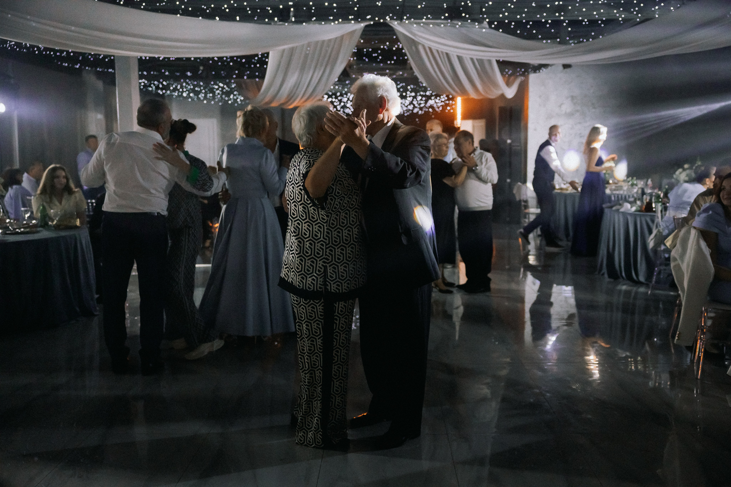 Даниил и Алина. Вечер любви. Свадебная фотография. Арина Рубах