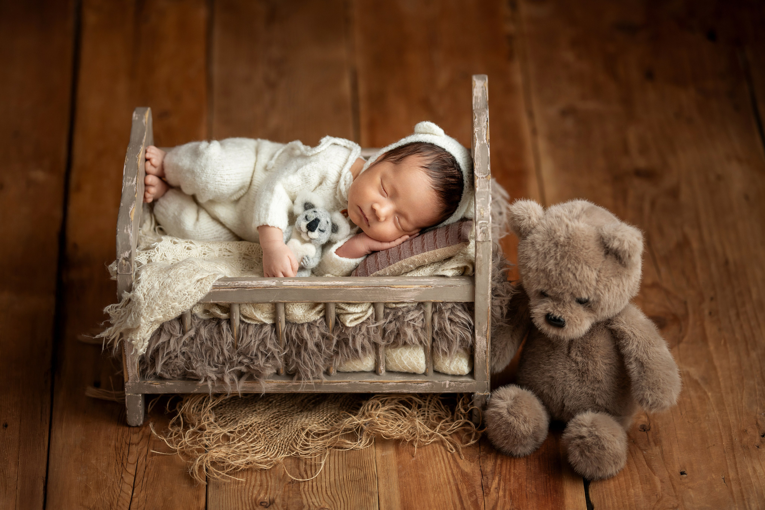 Newborn. Творческая команда Ульяшевы, свадебная и семейная фотография. Кахахста