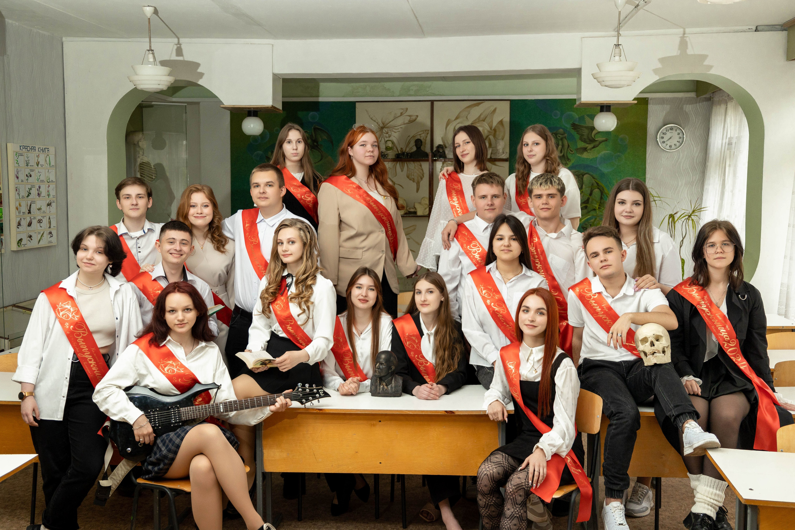 Гимназия «Интеллект». Фотограф Донецк. Горловка. ДНР. Севастополь