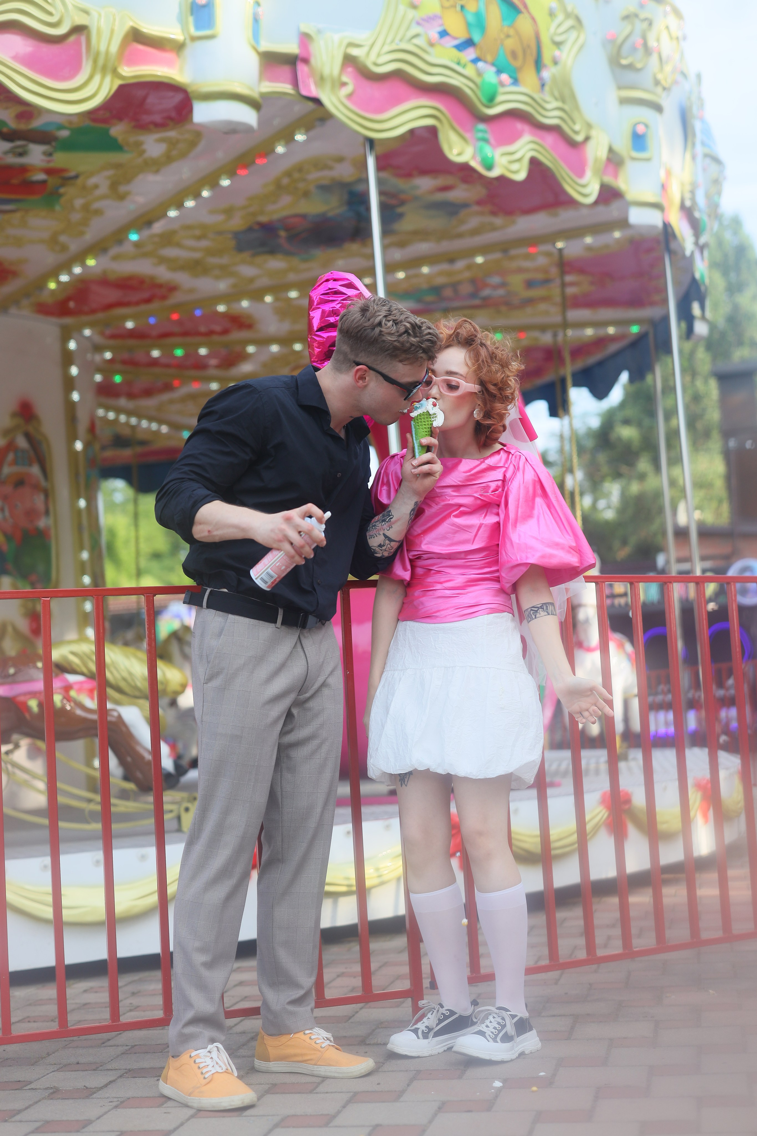 Свадебная фотосессия в парке аттракционов. Свадебный и семейный фотограф в Абхазии Жанна Соснина