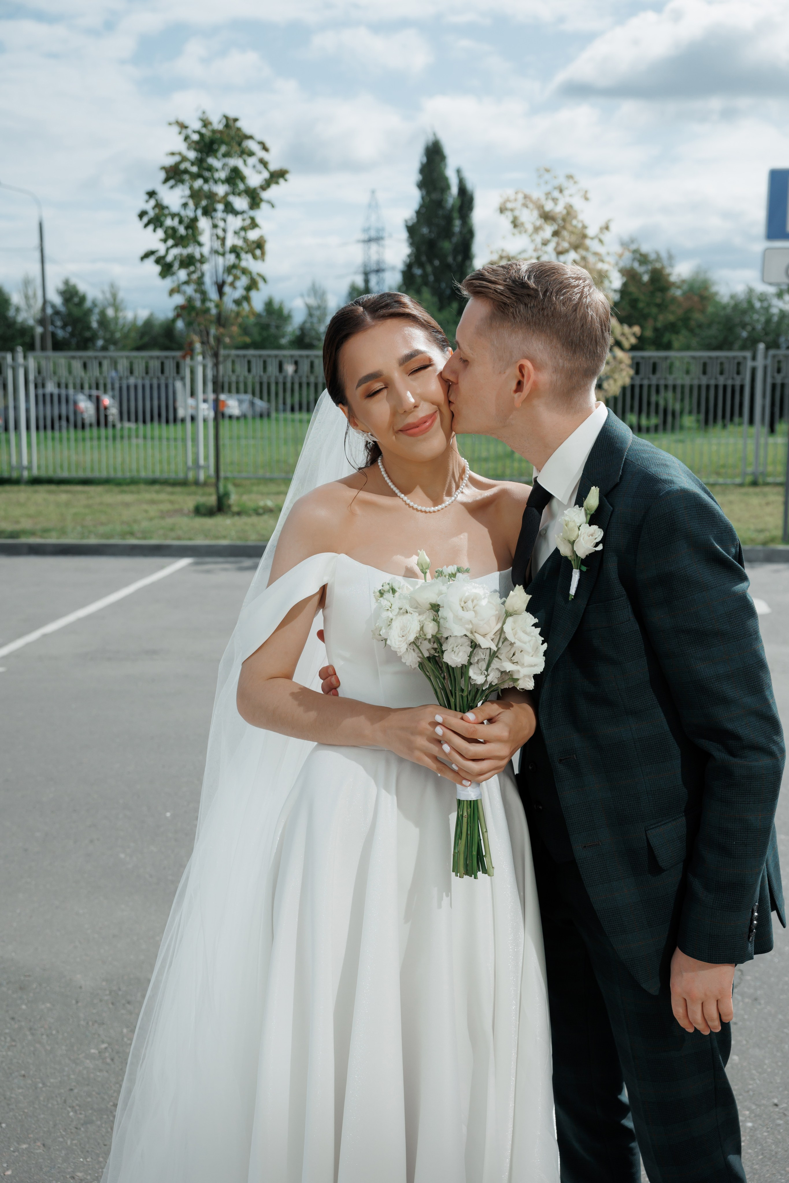 Регистрация в отеле Fish Point, ЗАГС Бутово, прогулка в Остафьево. Свадебный и репортажный фотограф (Москва, Королев и другие)