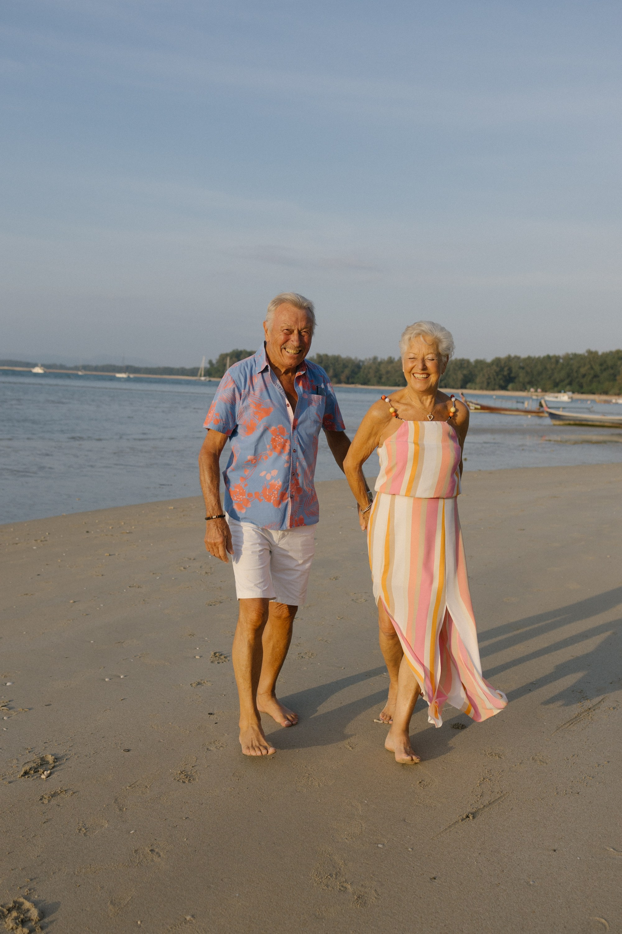 Family photoshoot in Phuket, Thailand. Fedor Lemeshko — Destination Wedding and Family Lifestyle photographer