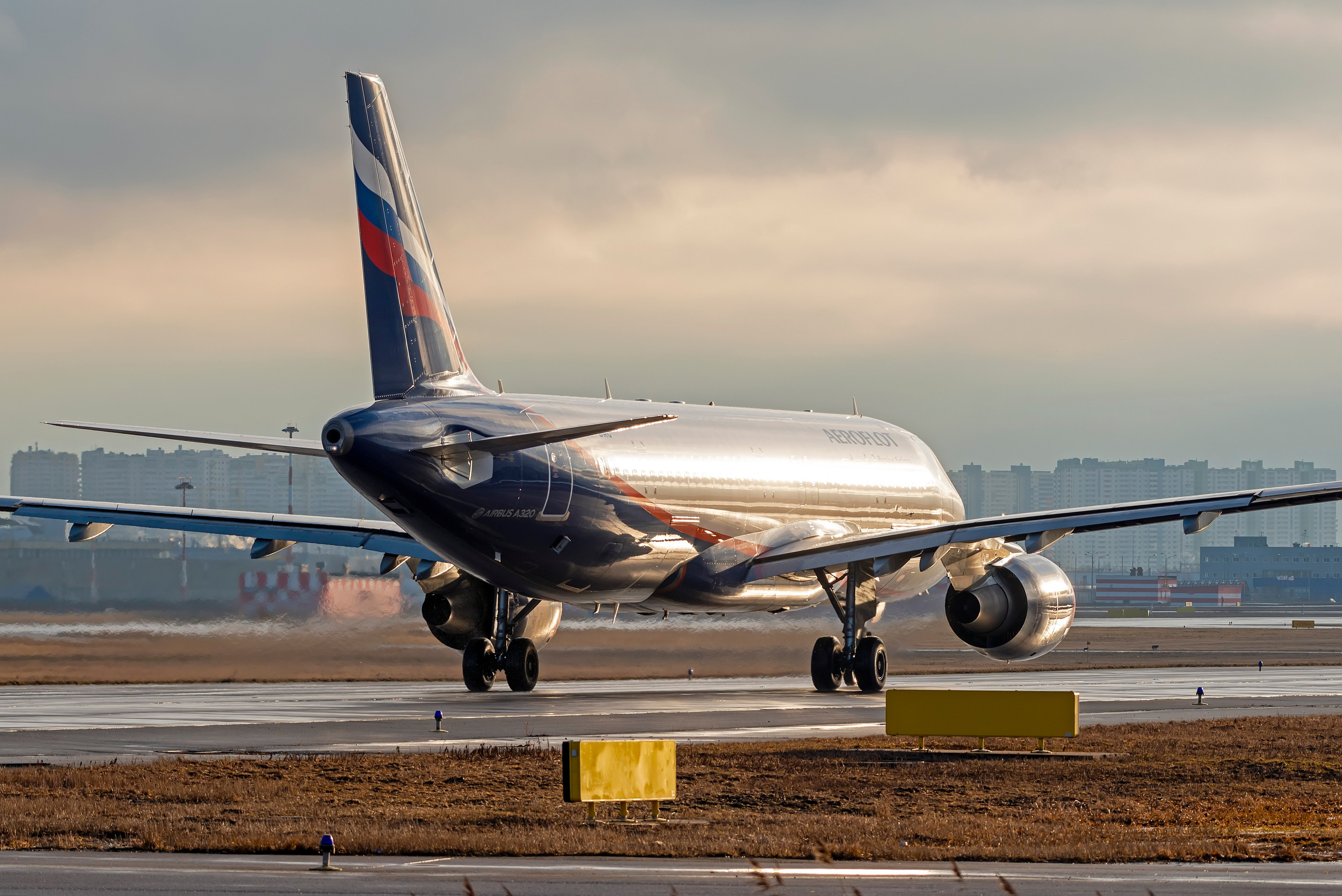 Авиация: самолеты, вертолеты, небесные зарисовки. От прошлого к будущему авиации через фотографию
