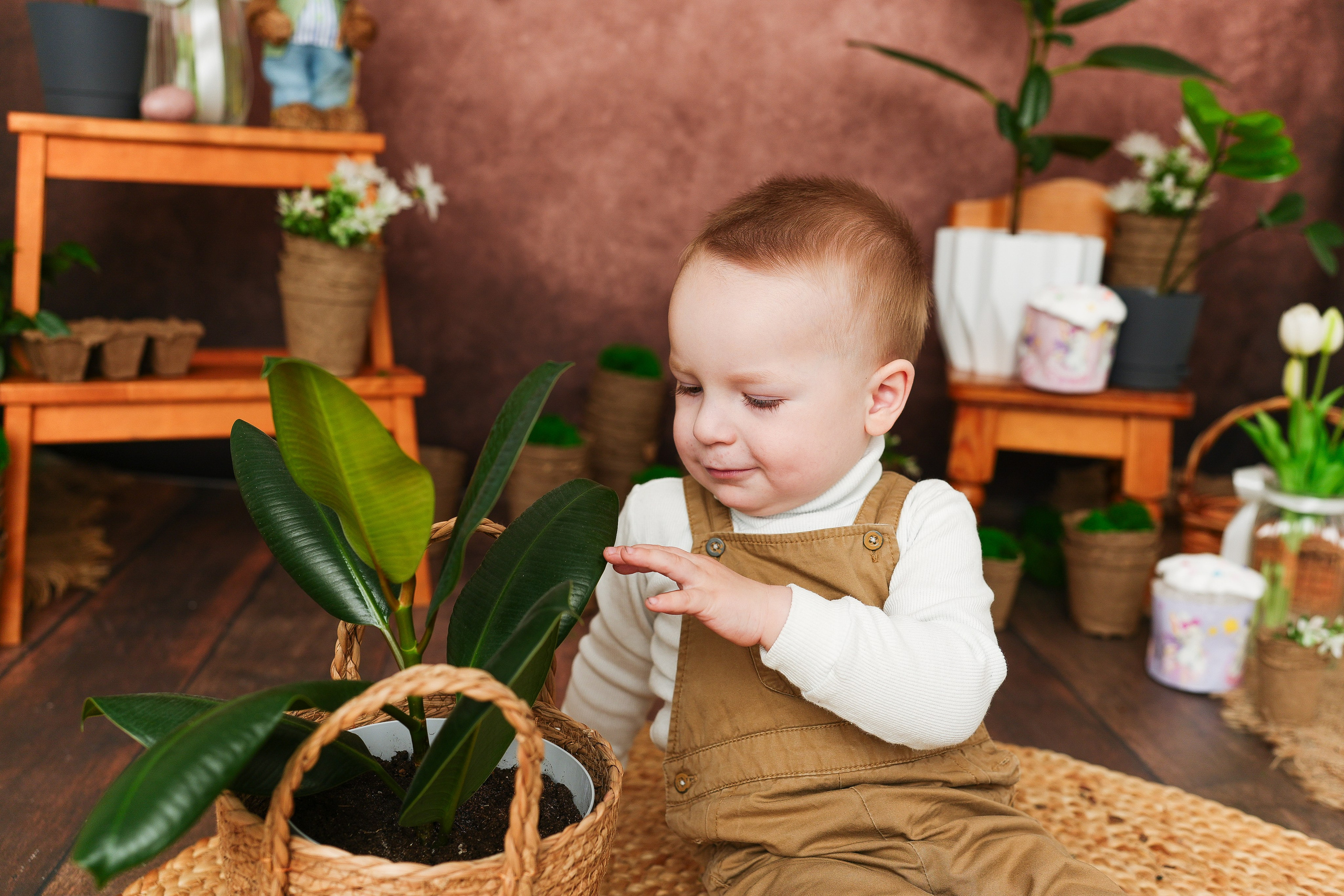 Маленький садовод. Фотограф новорожденных и детский фотограф в Екатеринбурге Ксени