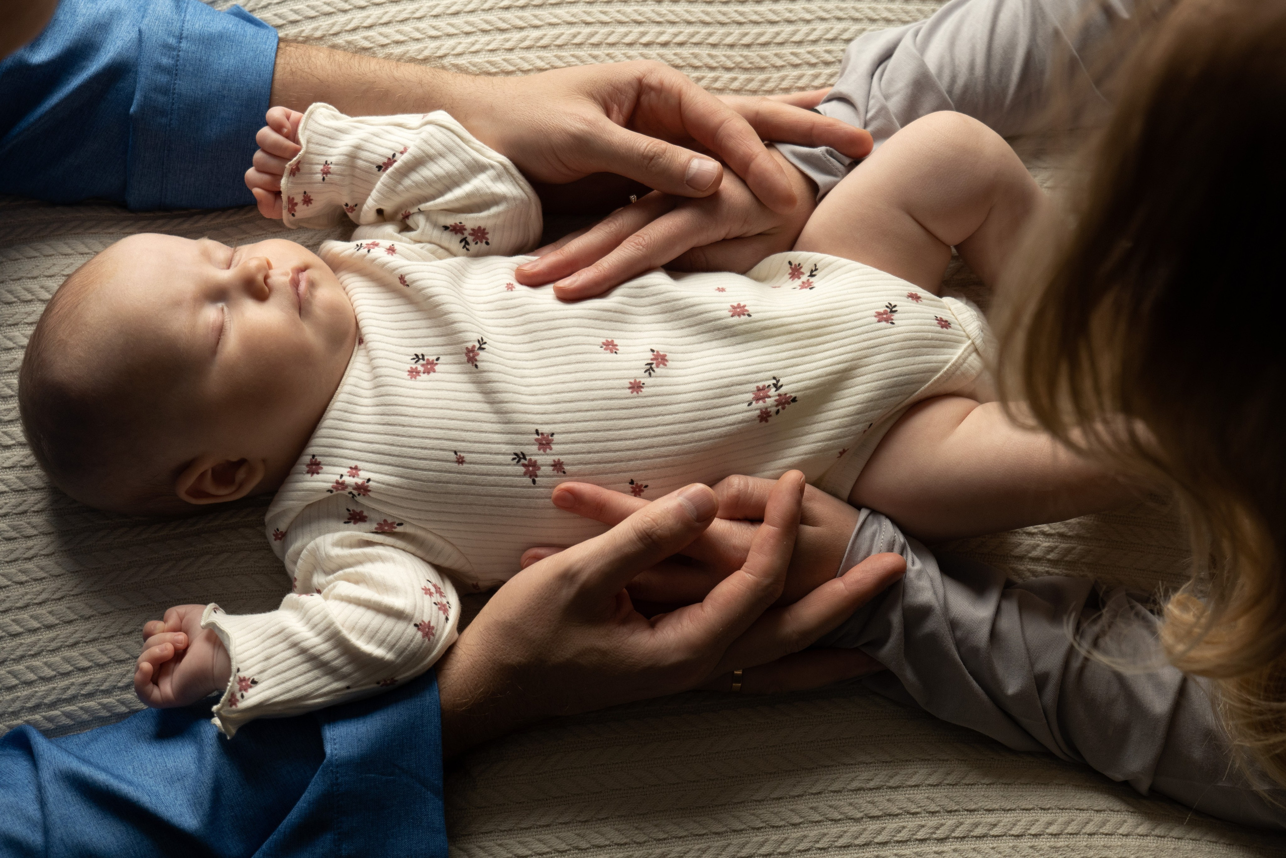 Семейная фотосессия (Ае 2 месяца). Фотограф видеограф Ольга Василевская