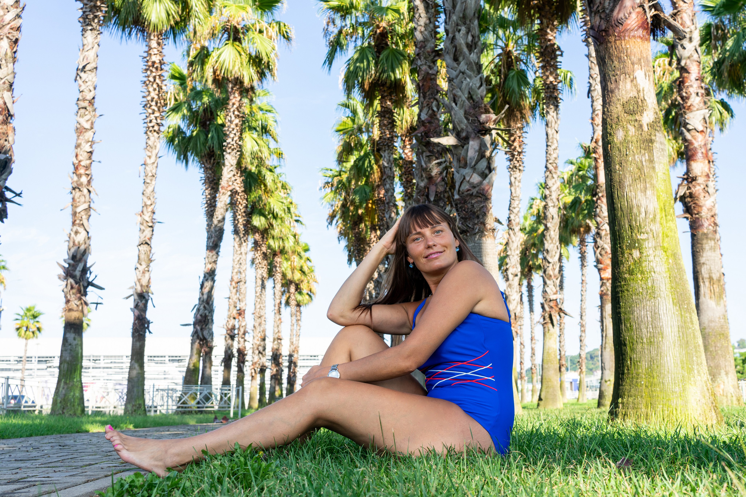 Фотосессия Юлии на море и на пальмовой аллее в Сириусе. Фотограф в Сочи Тиунова Маргарита и Тиунов Евгений