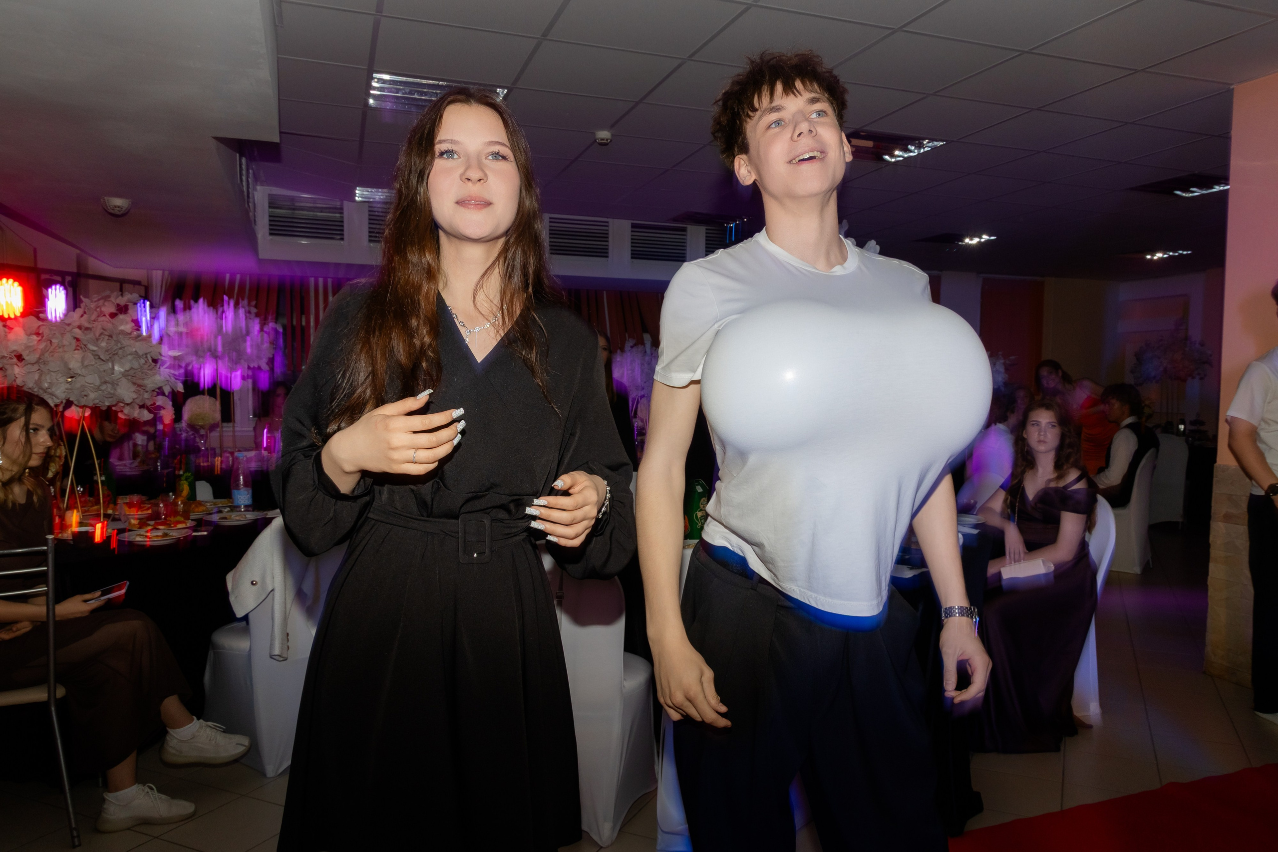 Школьный выпускной 2025 год в Минске, Беларуси. Свадебный фотограф в Минске/Беларуси Сергей Спиридонов