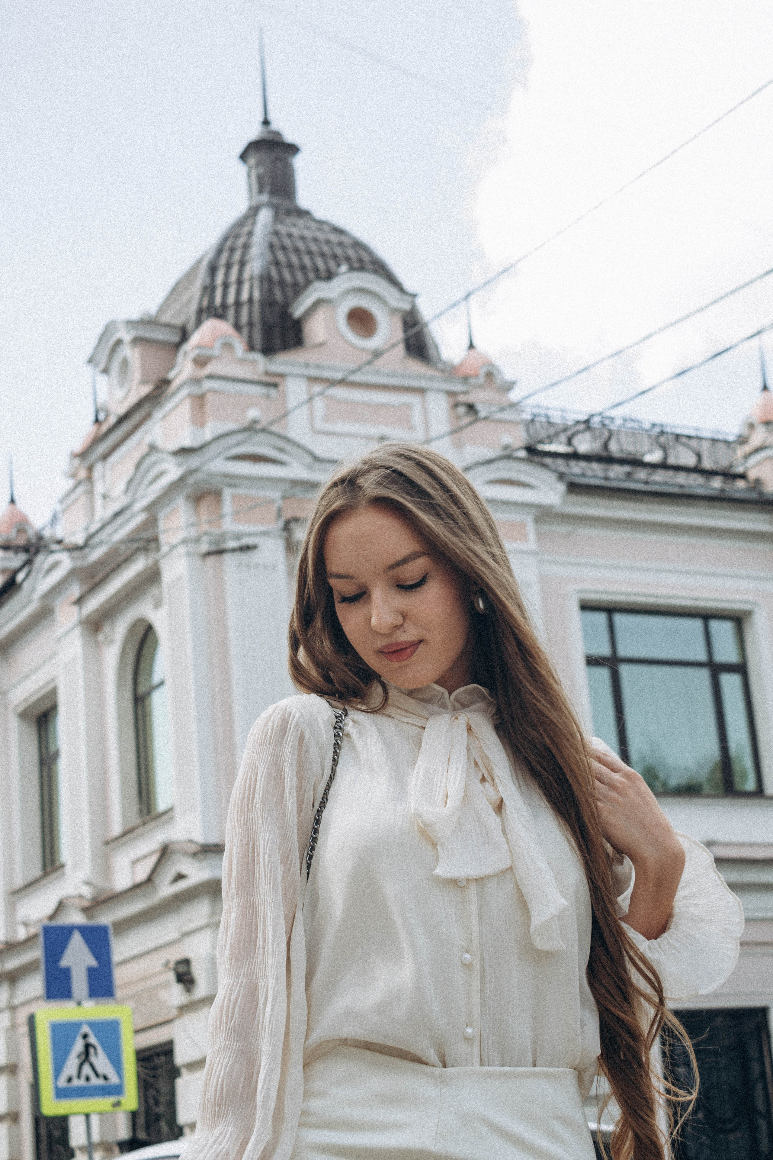 Sofiya. Я — Алёна и я фотографирую красиво (е)