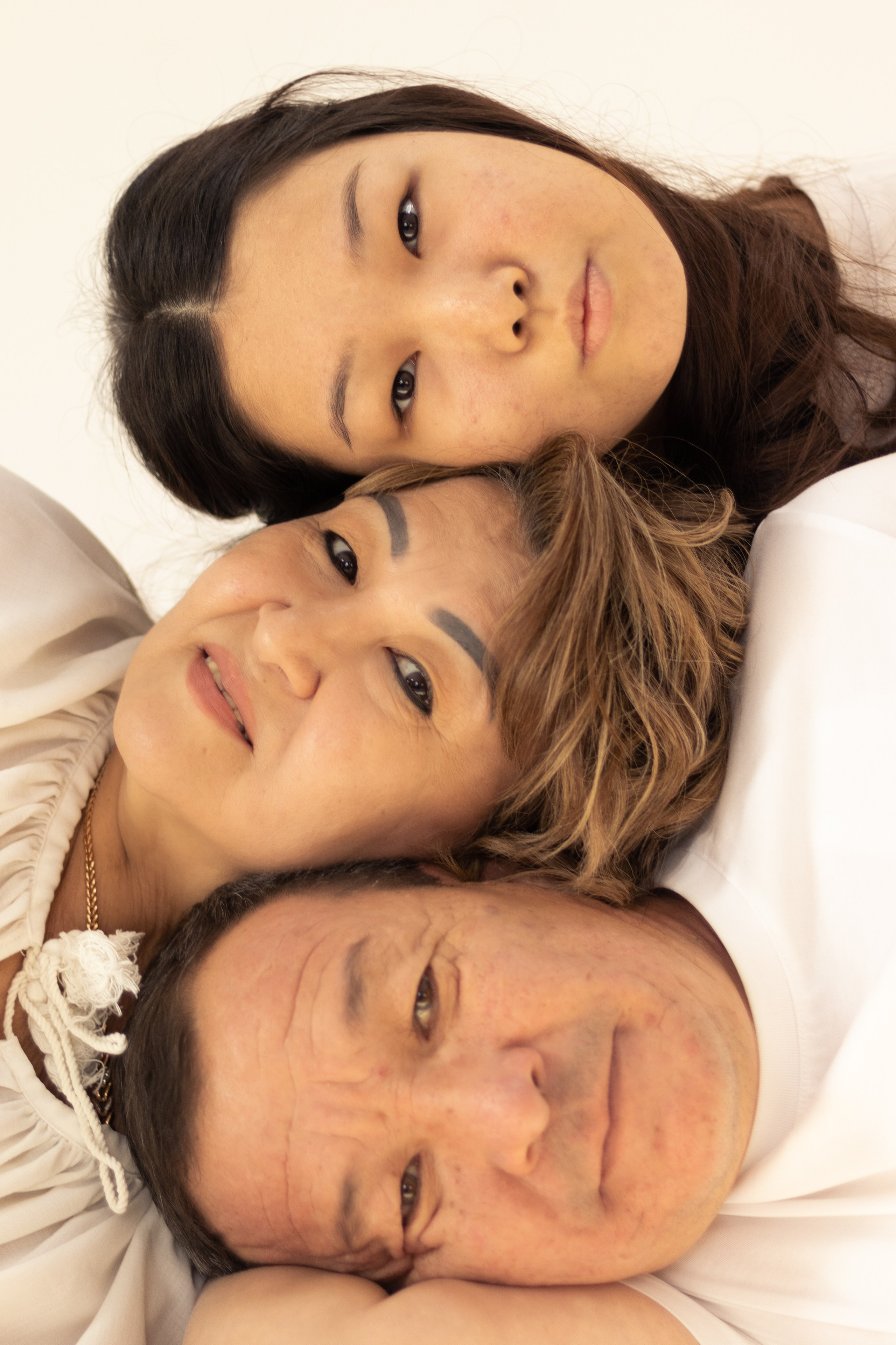 Студийная фотосессия. Фотограф в Астане, индивидуальная, семейная, домашняя фотосессия